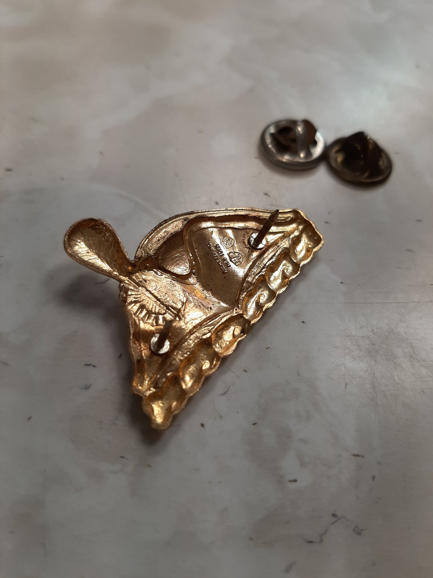 U.S. Army 3 rd Infantry Regiment DI Distinctive Unit insignia Pin