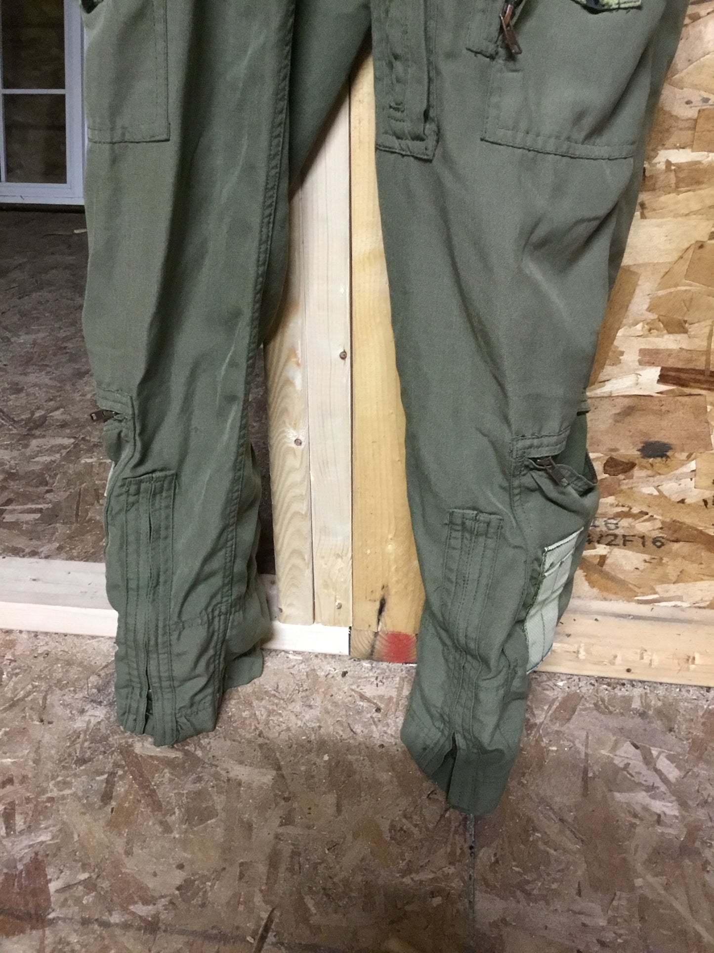 Canadian Forces Flight Suit Medium Tall 76/42