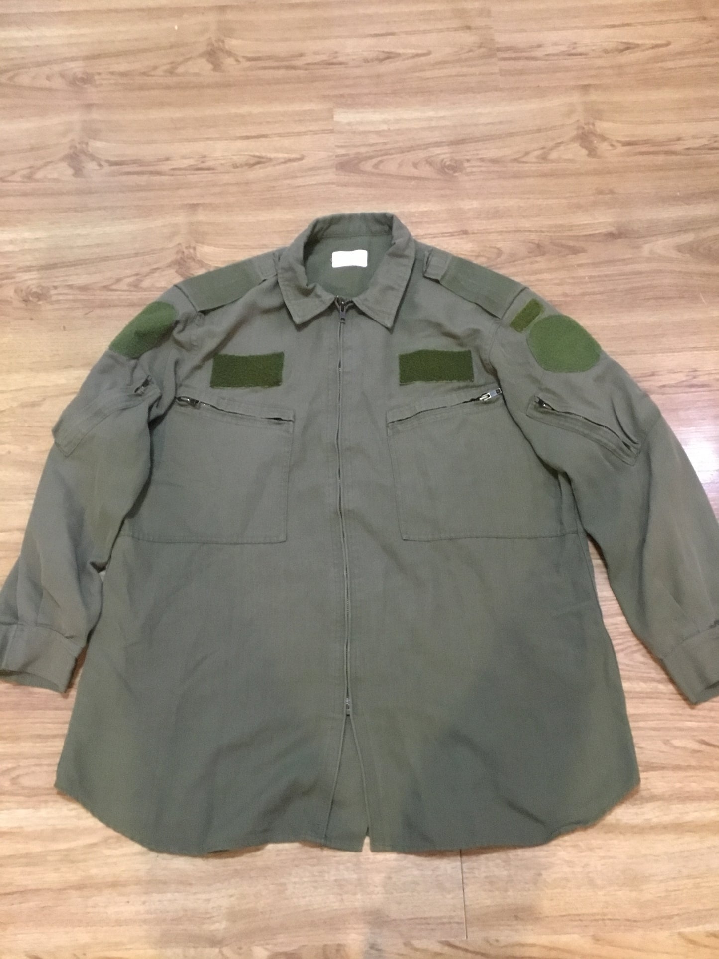 Canadian Armed Forces helicopter crew shirt , in good condition size 7050 X Large Regular .