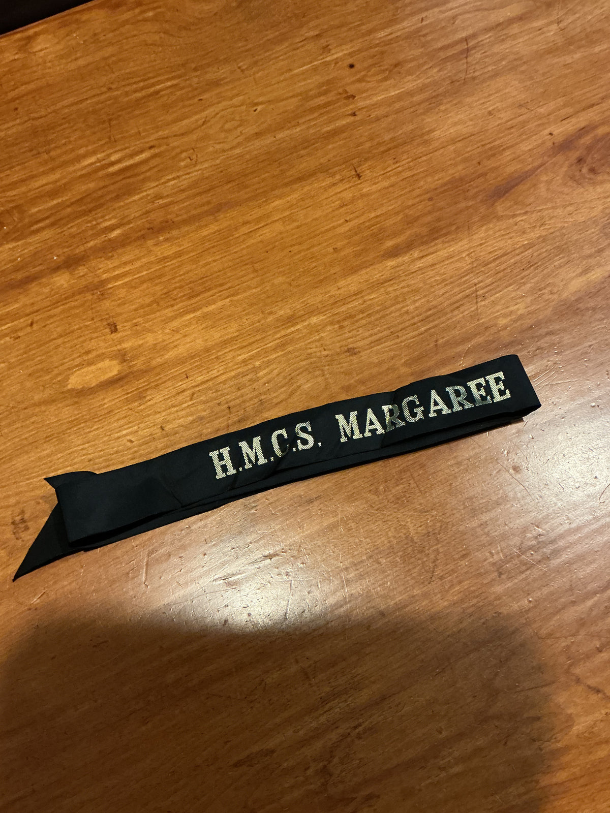 CANADIAN NAVY HAT TALLY ( HMCS Margaree )