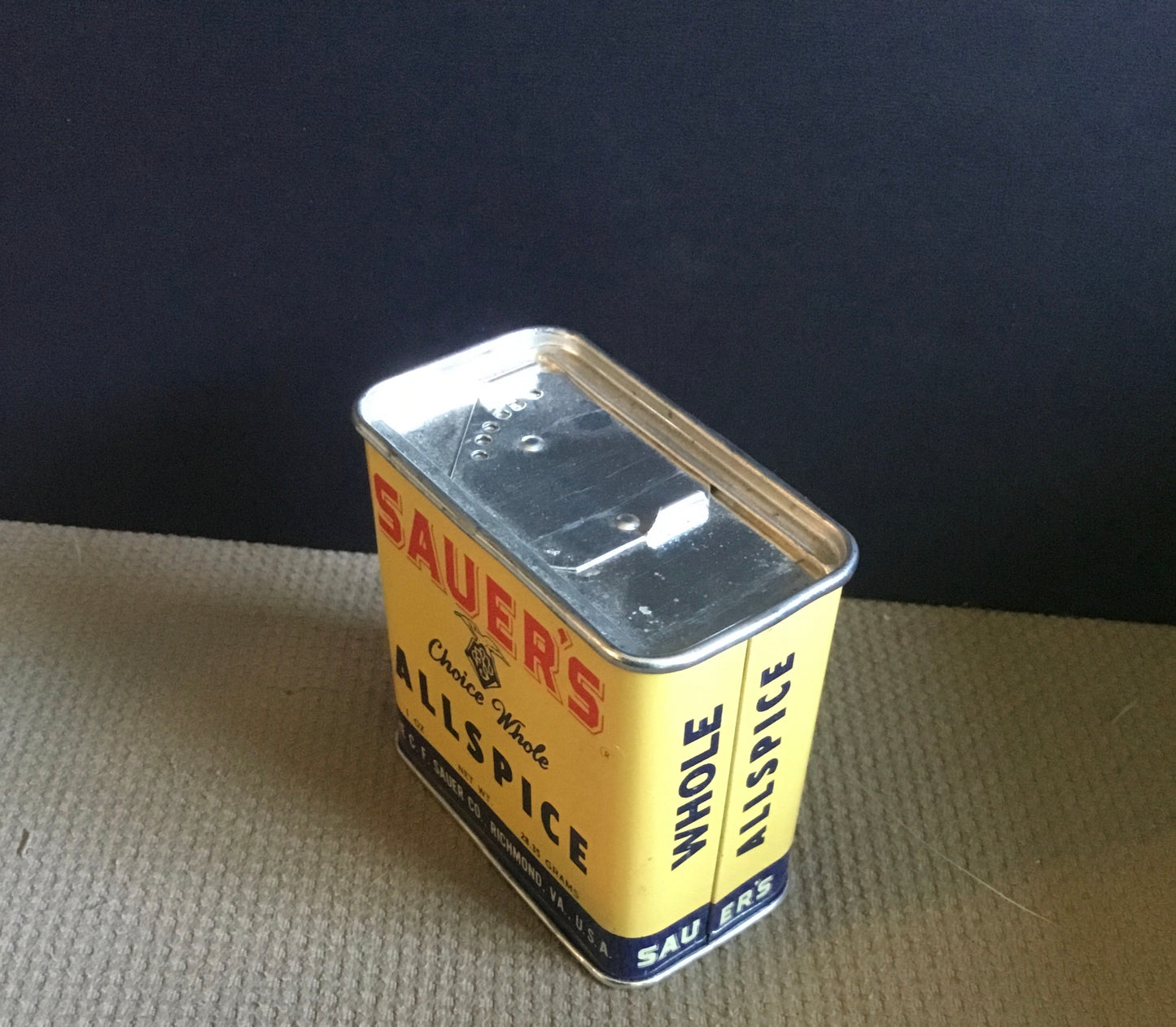 VINTAGE KITCHEN SPICE TIN SAUER'S 1950S