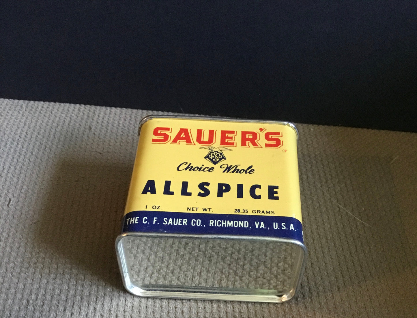 VINTAGE KITCHEN SPICE TIN SAUER'S 1950S