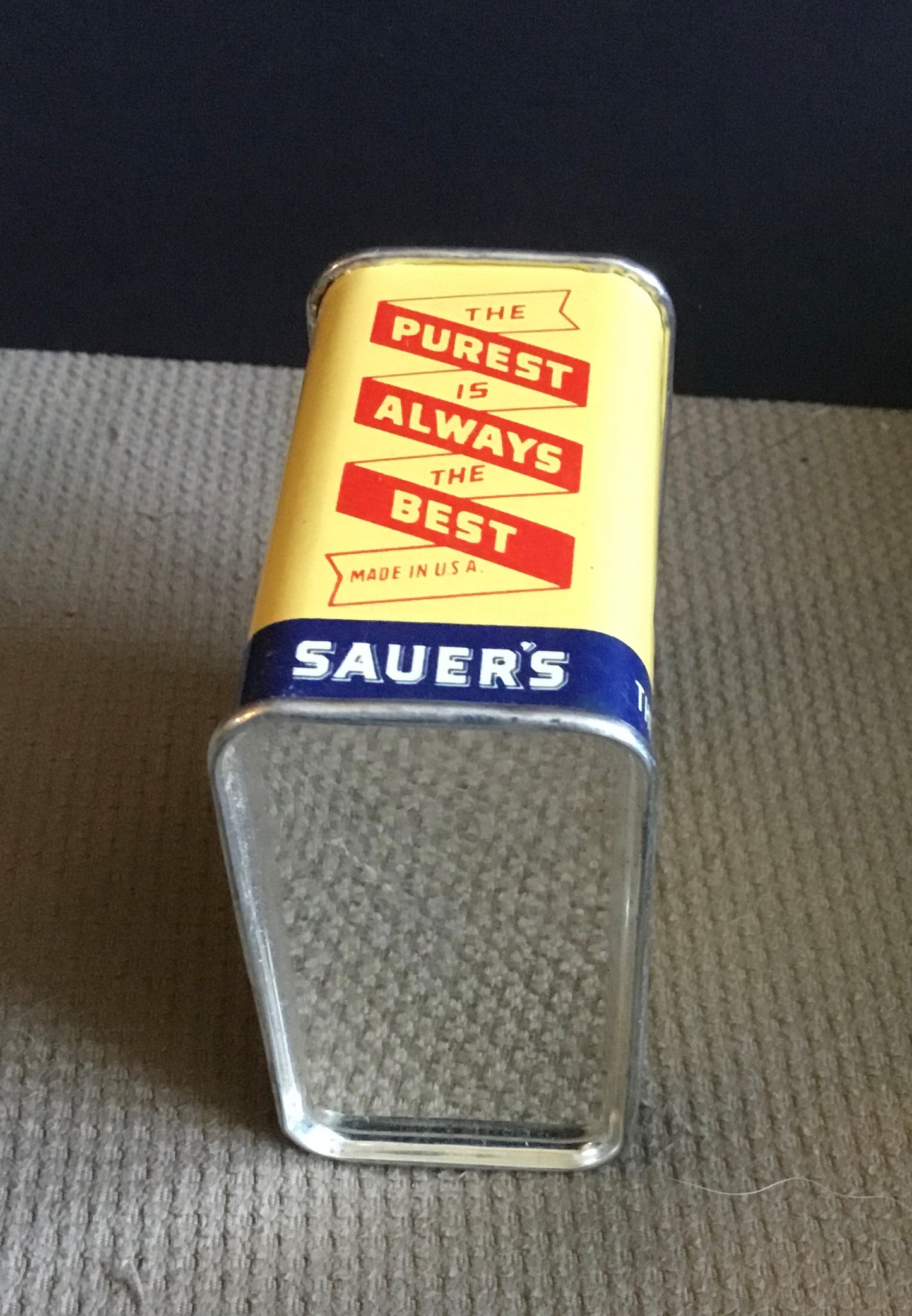 VINTAGE KITCHEN SPICE TIN SAUER'S 1950S