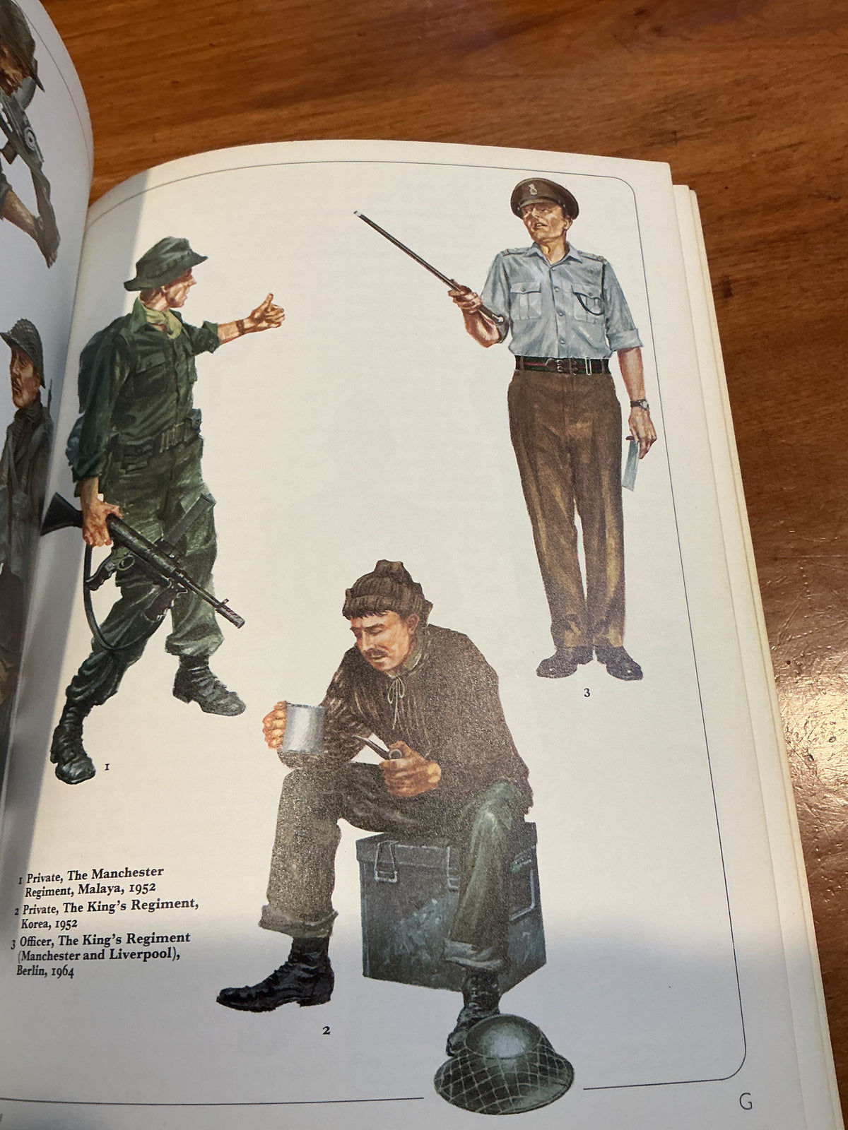 The King's Regiment ..men at Arms Series By Osprey great reference