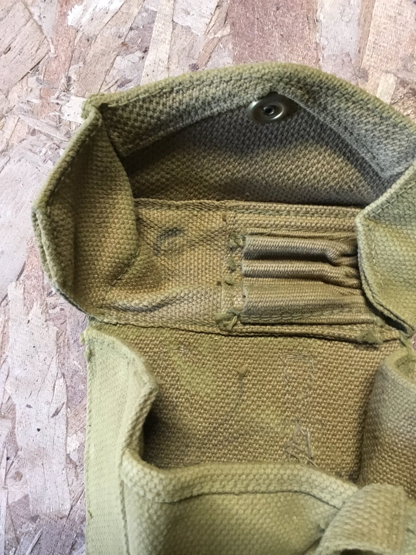 WW11 Canadian Bren Pouch 1941