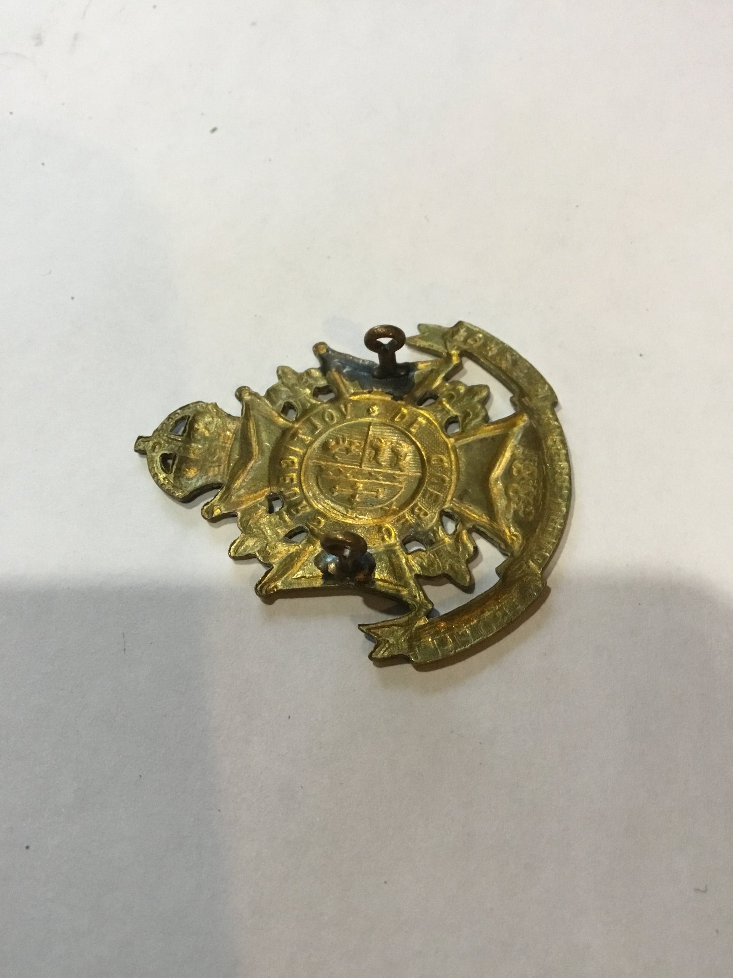 WW2 Canadian Voltigeurs De Quebec Cap Badge