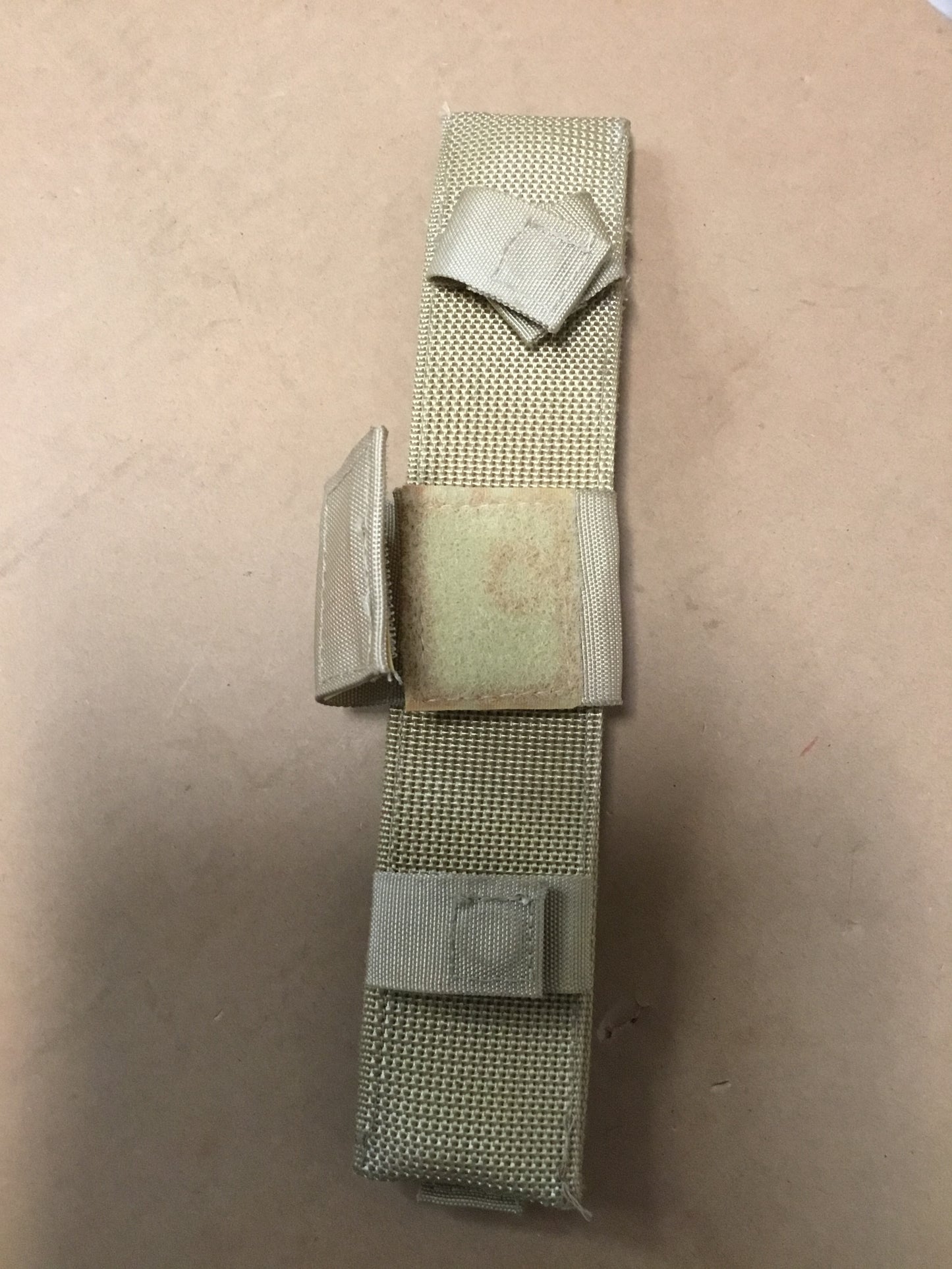 Canadian Forces Tan Bayonet Frog Current