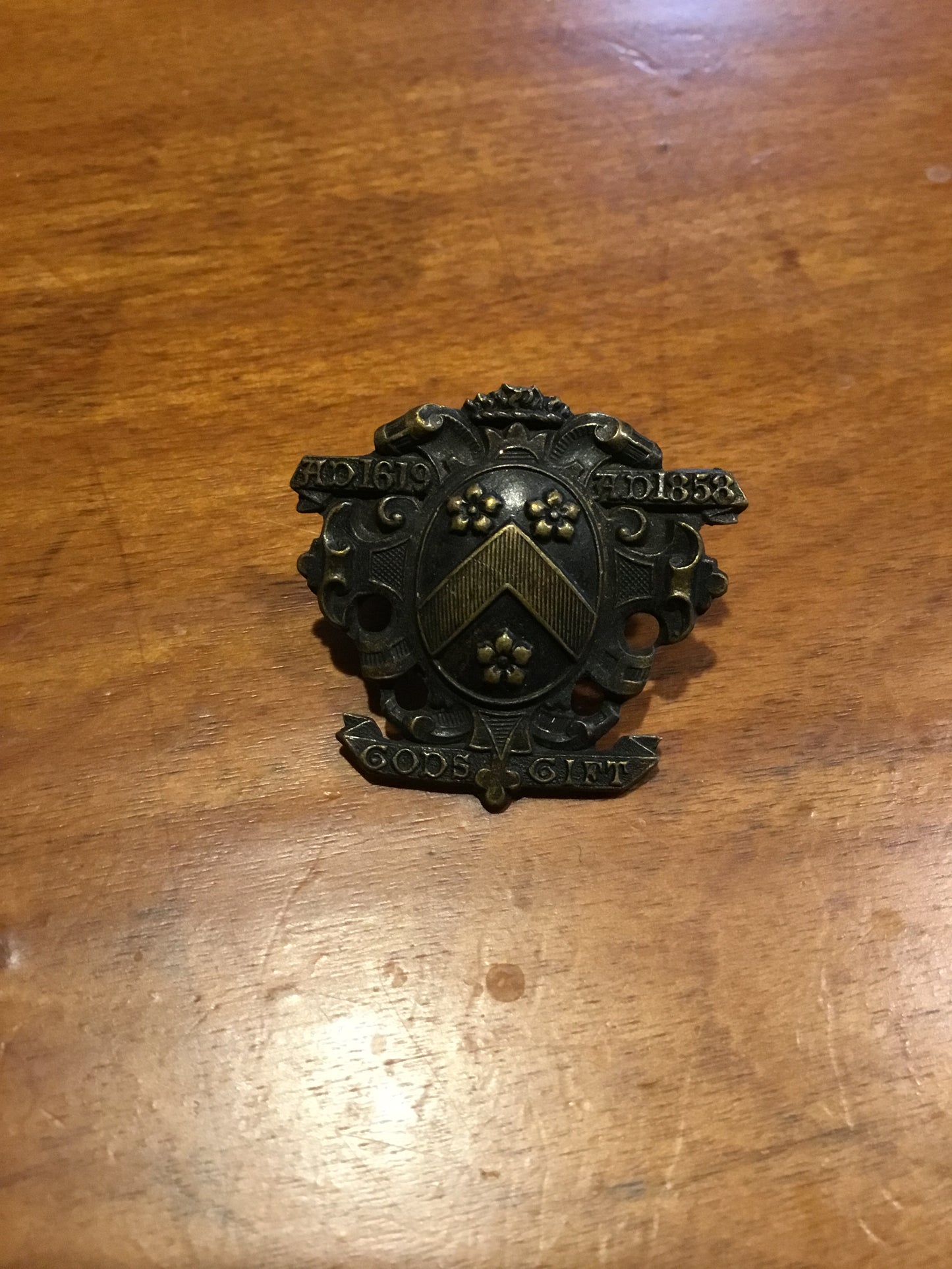 British Dulwich College Officer Training Corp ( London Collar Badge