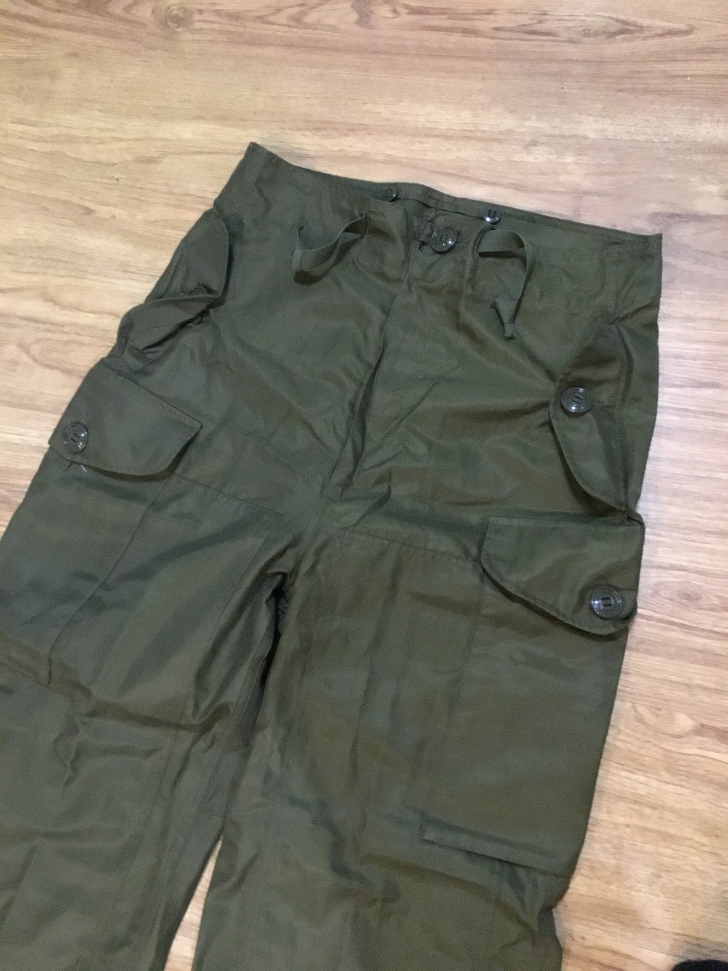Canadian Military Wind Pants ( Small Tall)