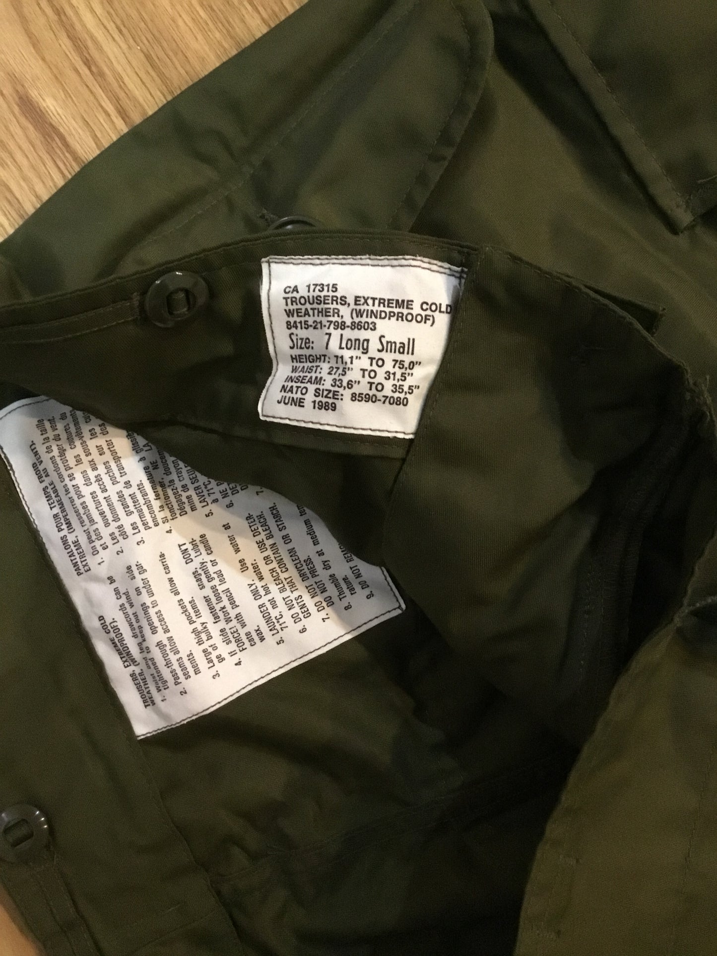 Canadian Military Wind Pants ( Small Tall)