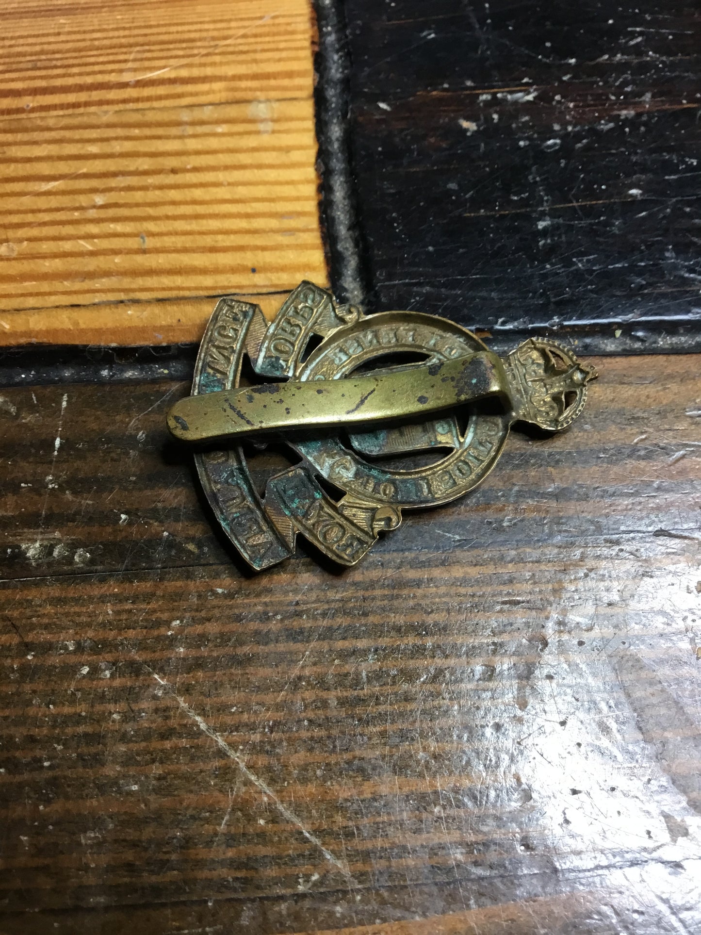 WW11 Royal Corps Army Ordnance Hat Badge