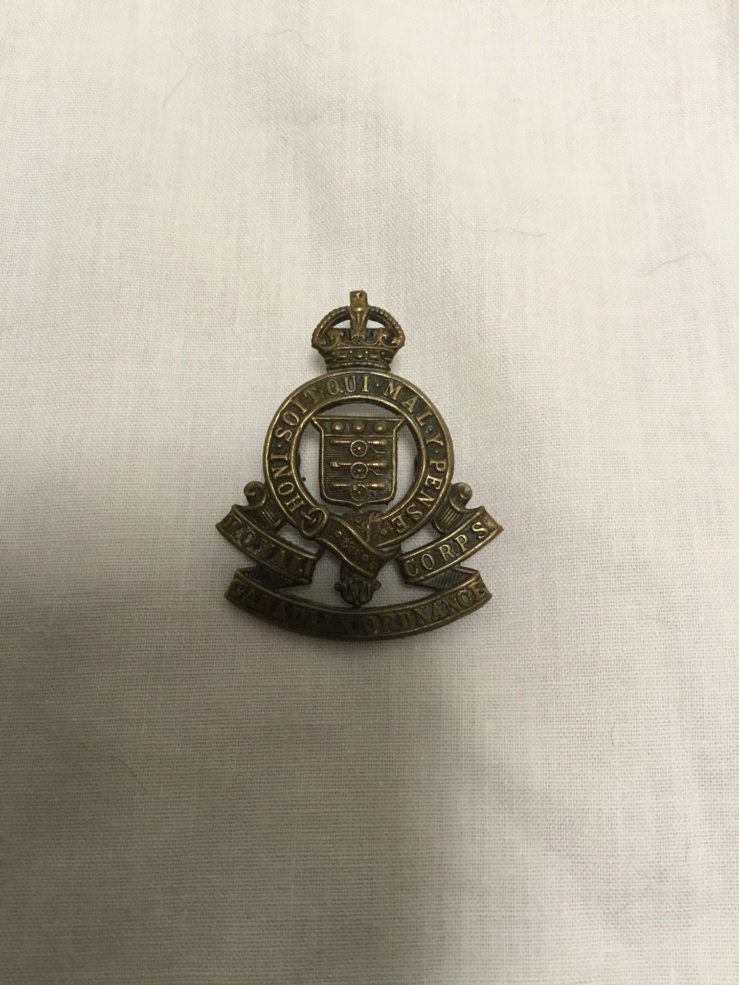 WW11 Royal Canadian ordinance corps badge, kings crown