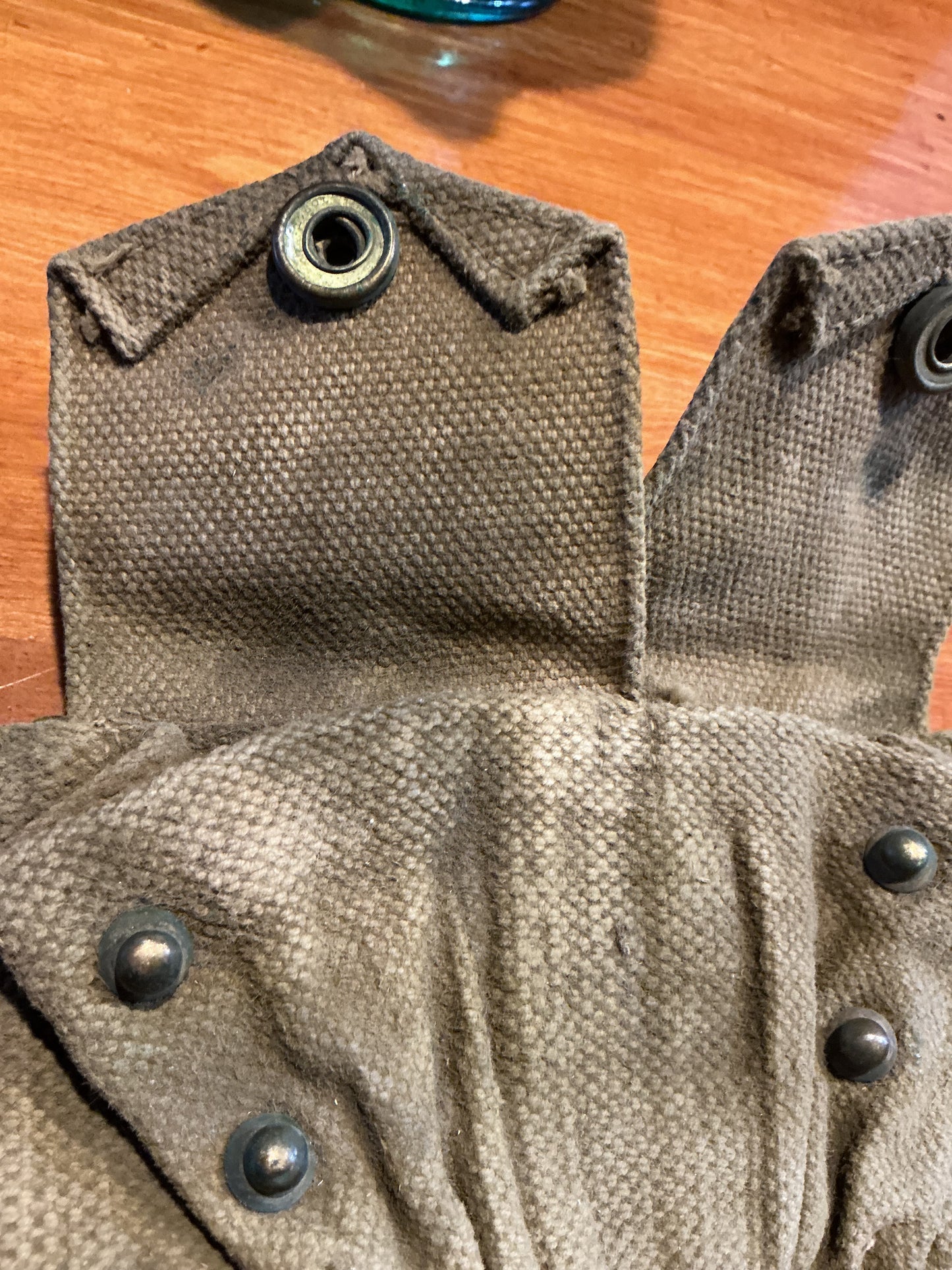 WW11 British / Canadian Rifle Ammo Pouch 1943
