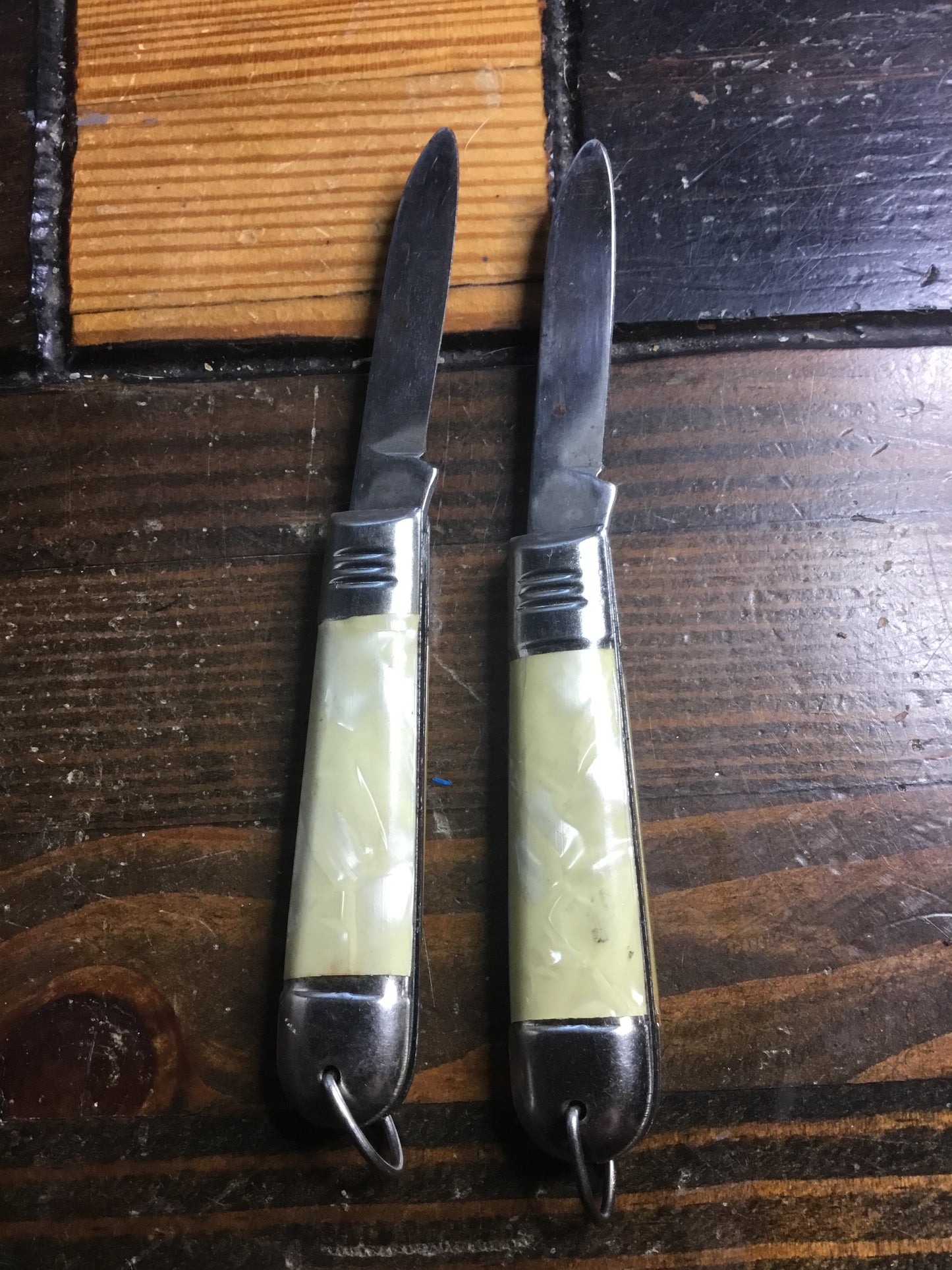 Lot of 2 Automobile Themed Pocket Knives Ireland