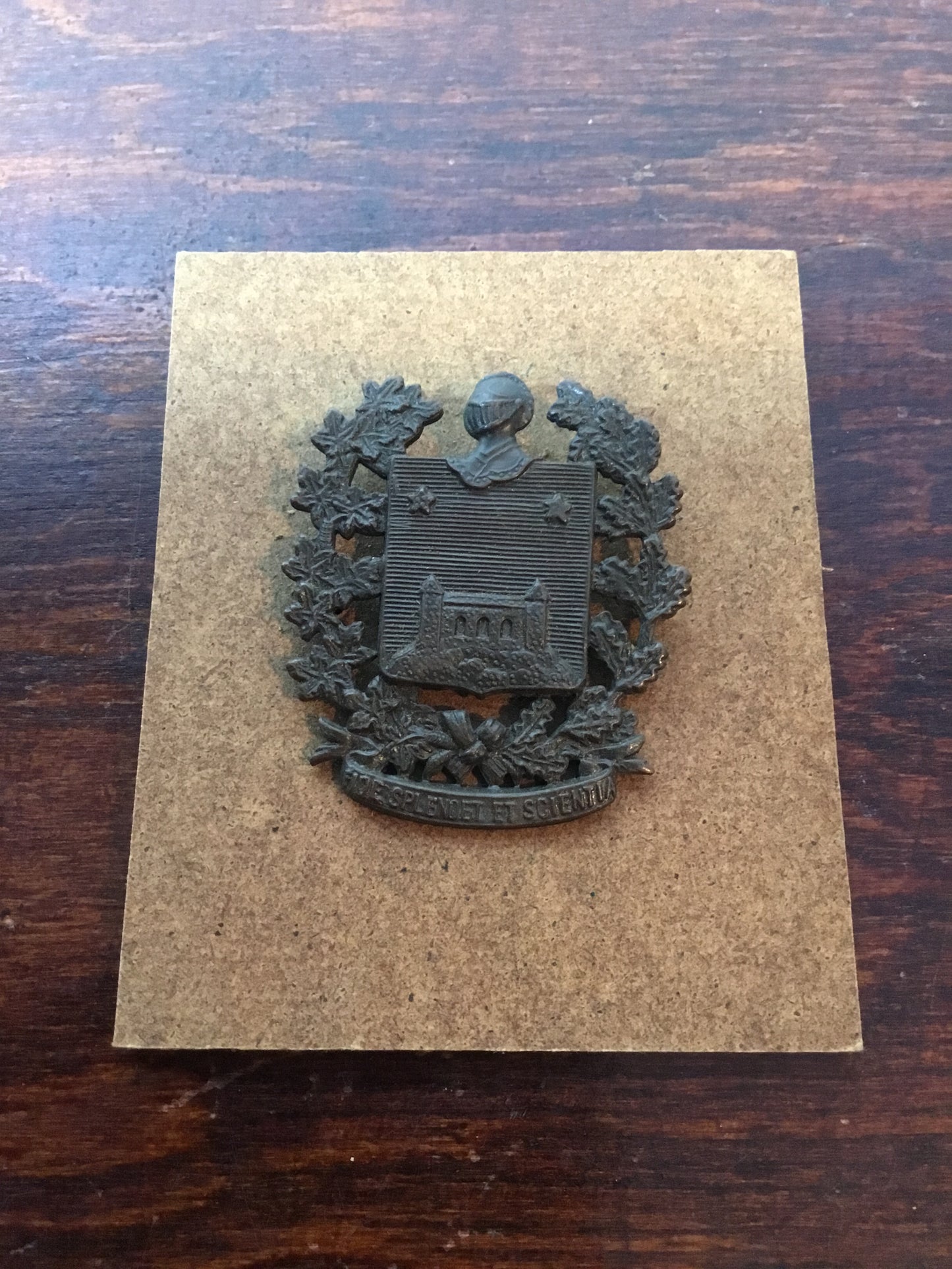 WW2 Canadian COTC University Of Montreal Cap Badge Insignia