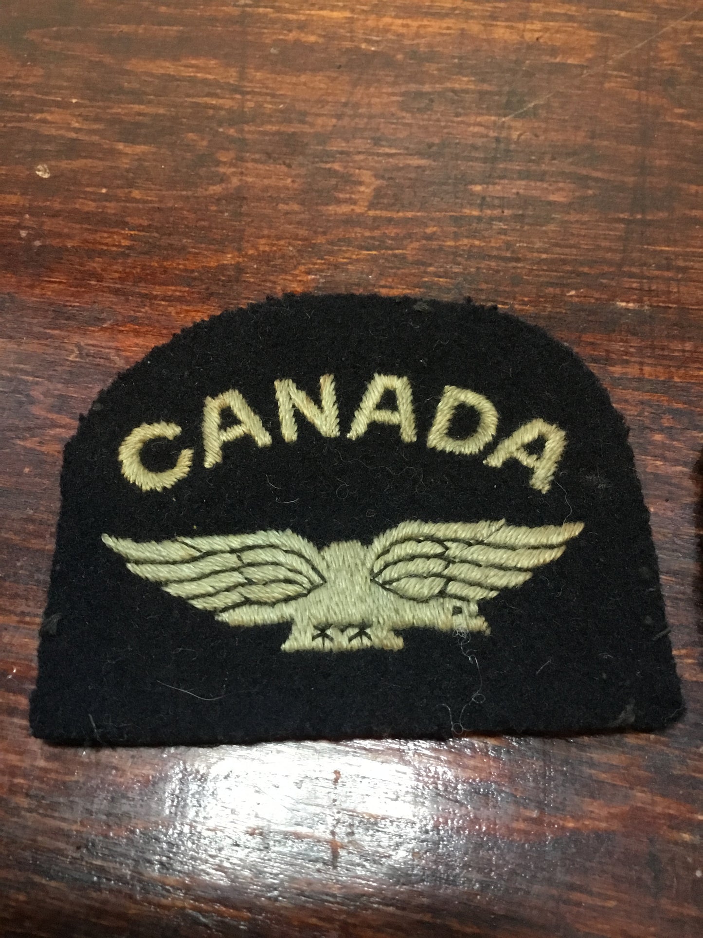 Pair of WW2 RCAF Royal Canadian Air Force Shoulder Insignias