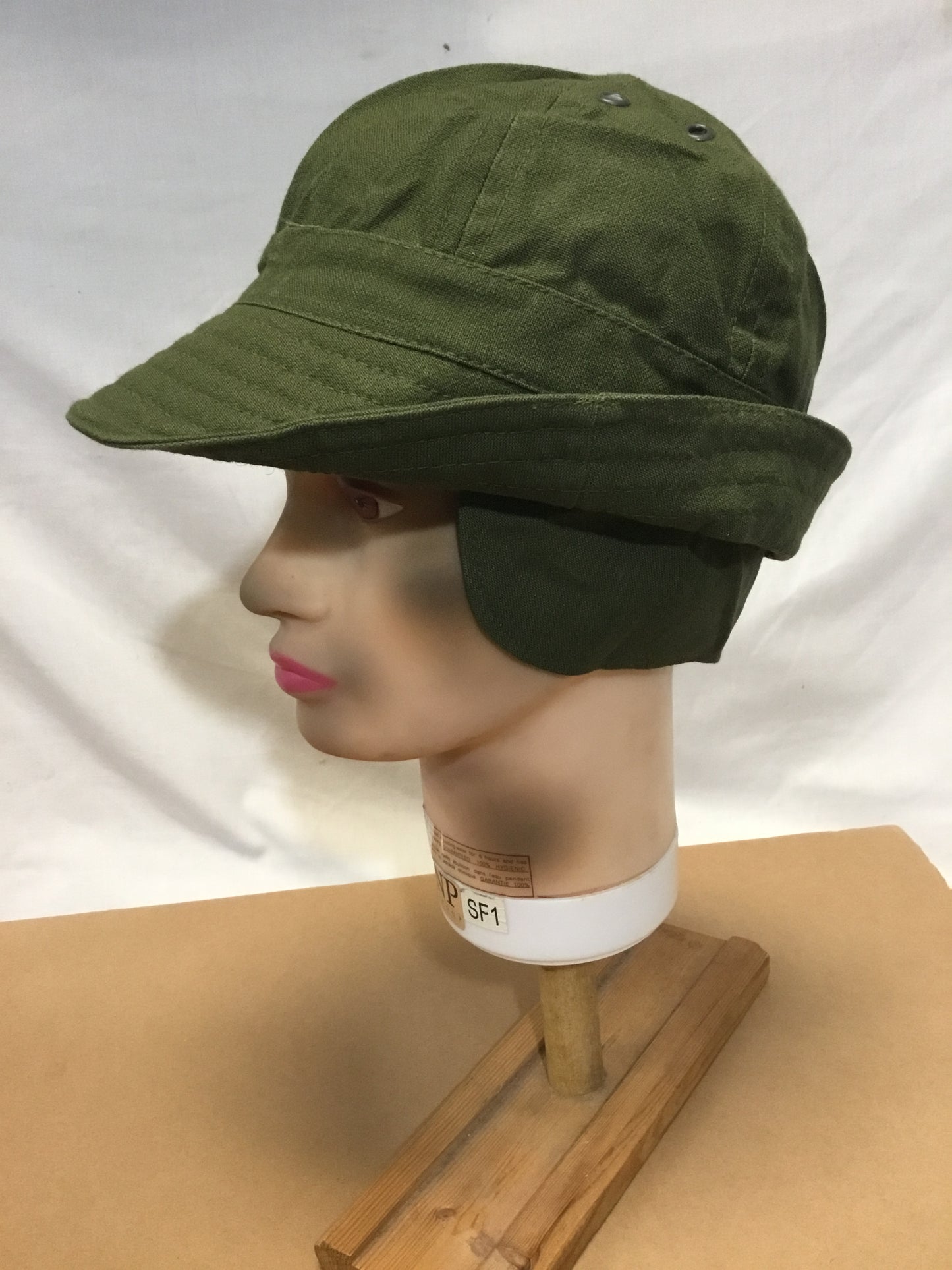 Lot of 5 Canadian Forces Bush caps Small