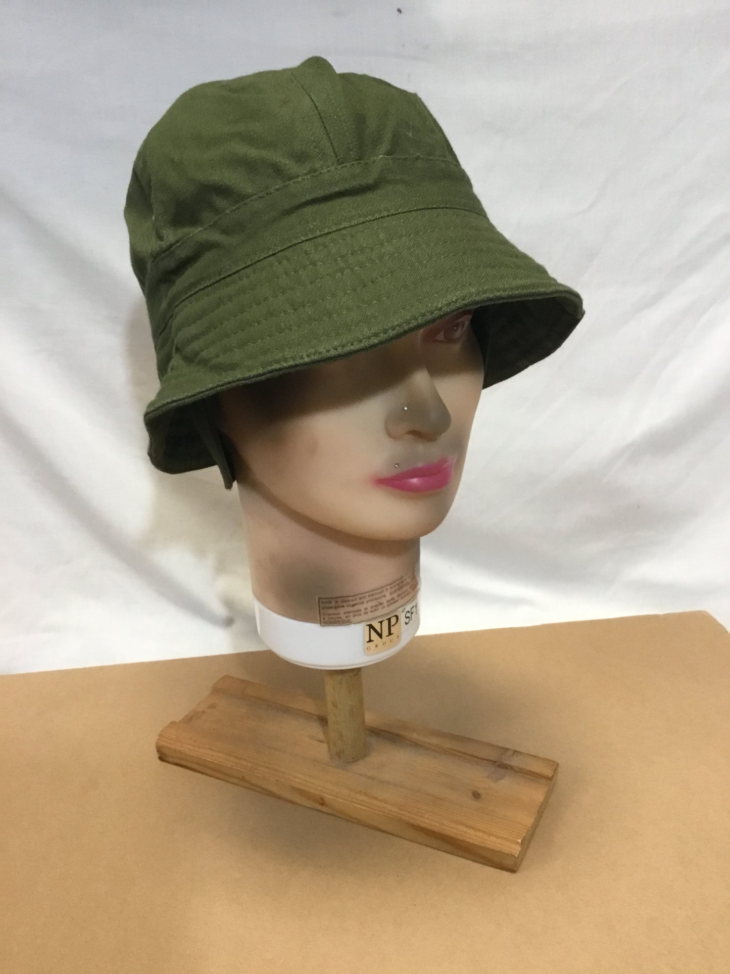 Lot of 5 Canadian Forces Bush caps Small