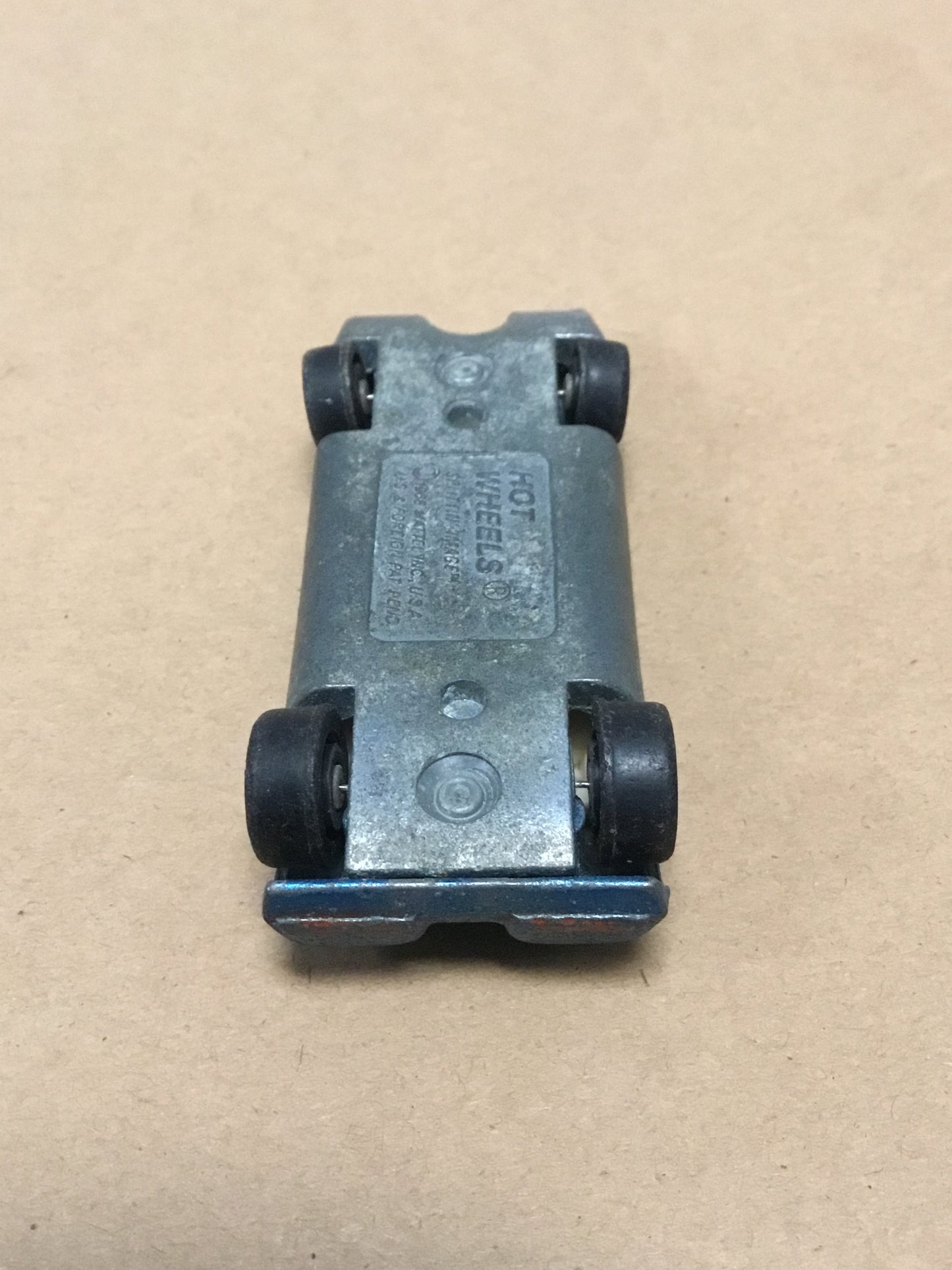 Hot Wheels Redline 1968 Splittin Image, Metallic Light Blue, USA Base, Original, Vintage