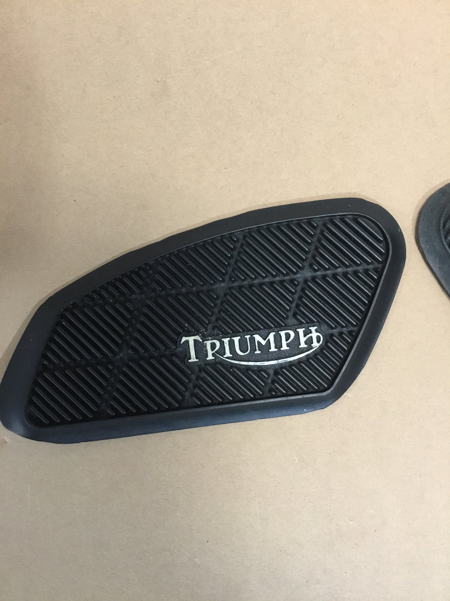 1960,s triumph Rubber Tank ,Side Covers Knee Pads