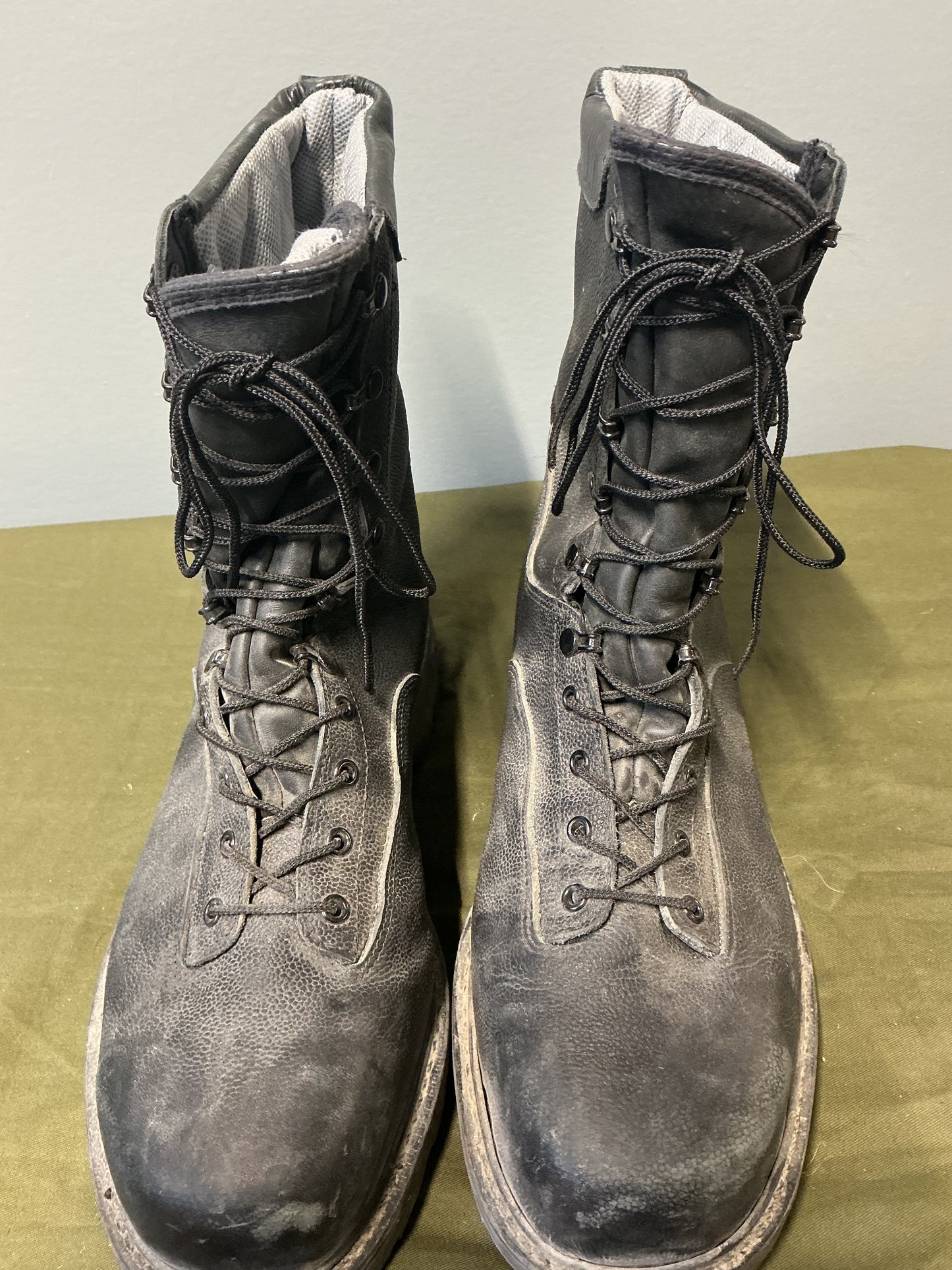 TERRA COLD WEATHER SAFETY BOOTS SIZE 13