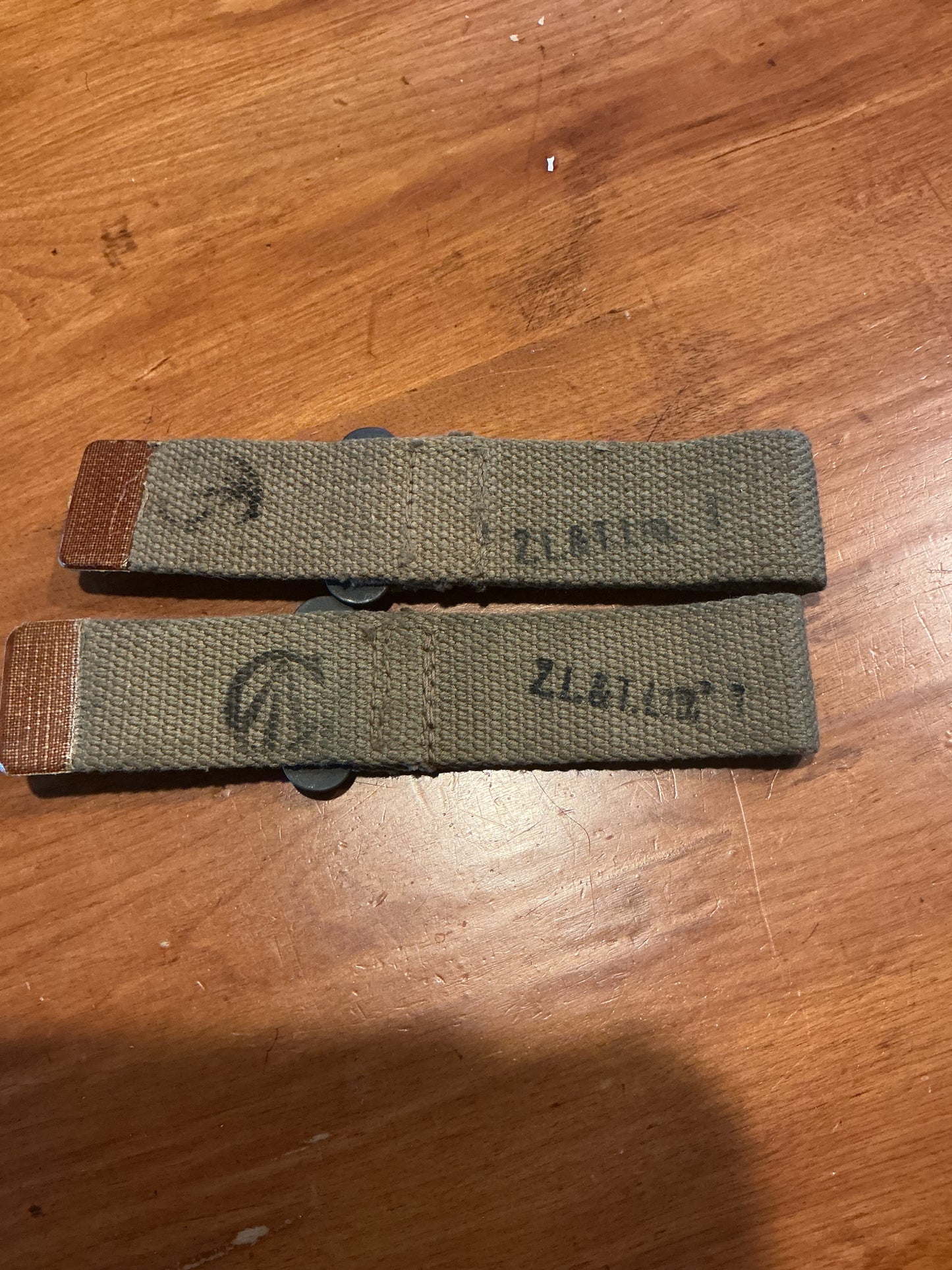 2 WW11 CANADIAN BROWNING HI POWER INGLIS WOOD STOCK BELT HANGER