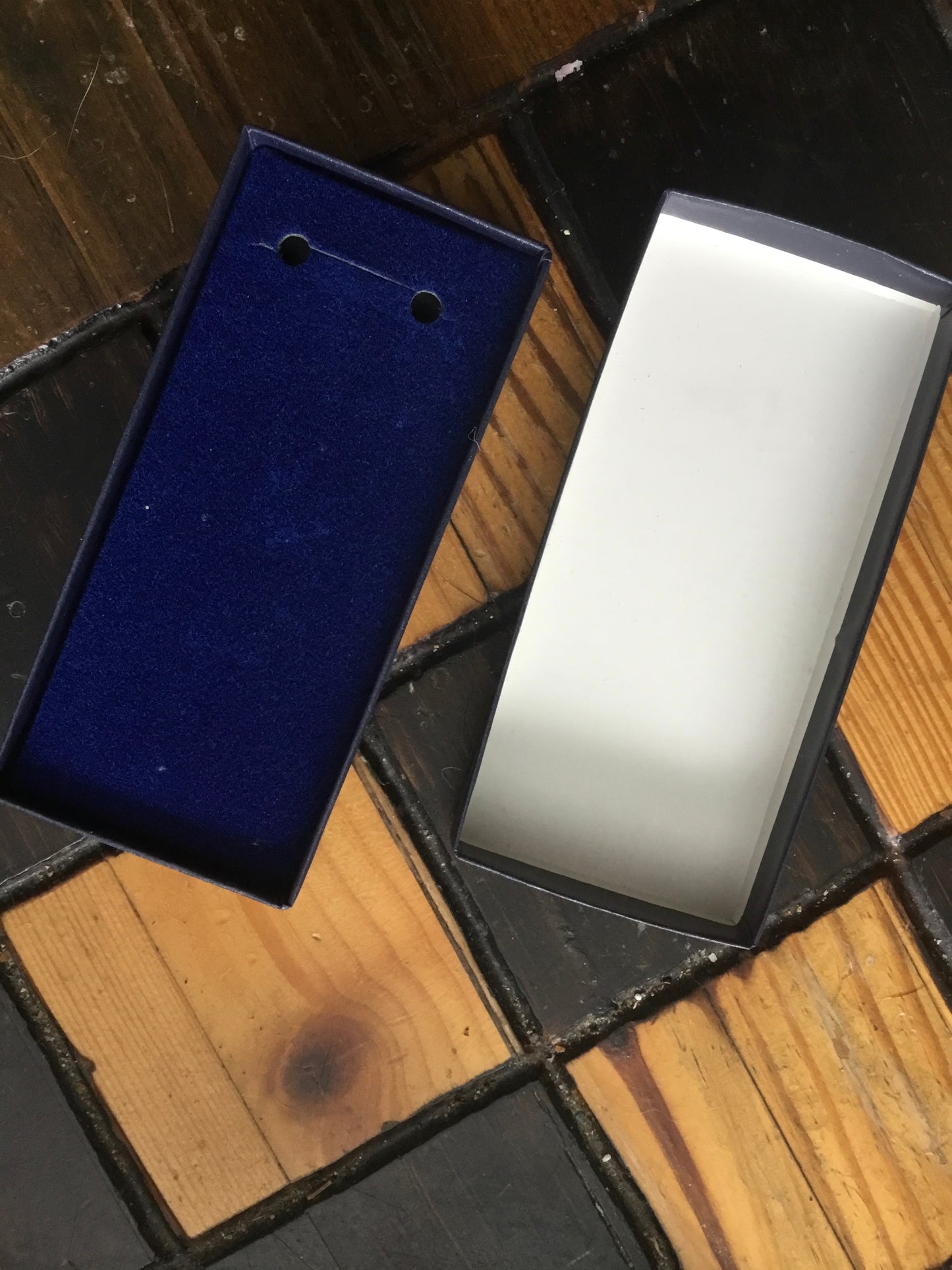 Canadian Queen Elizabeth Ii Golden Jubilee Medal Box Only