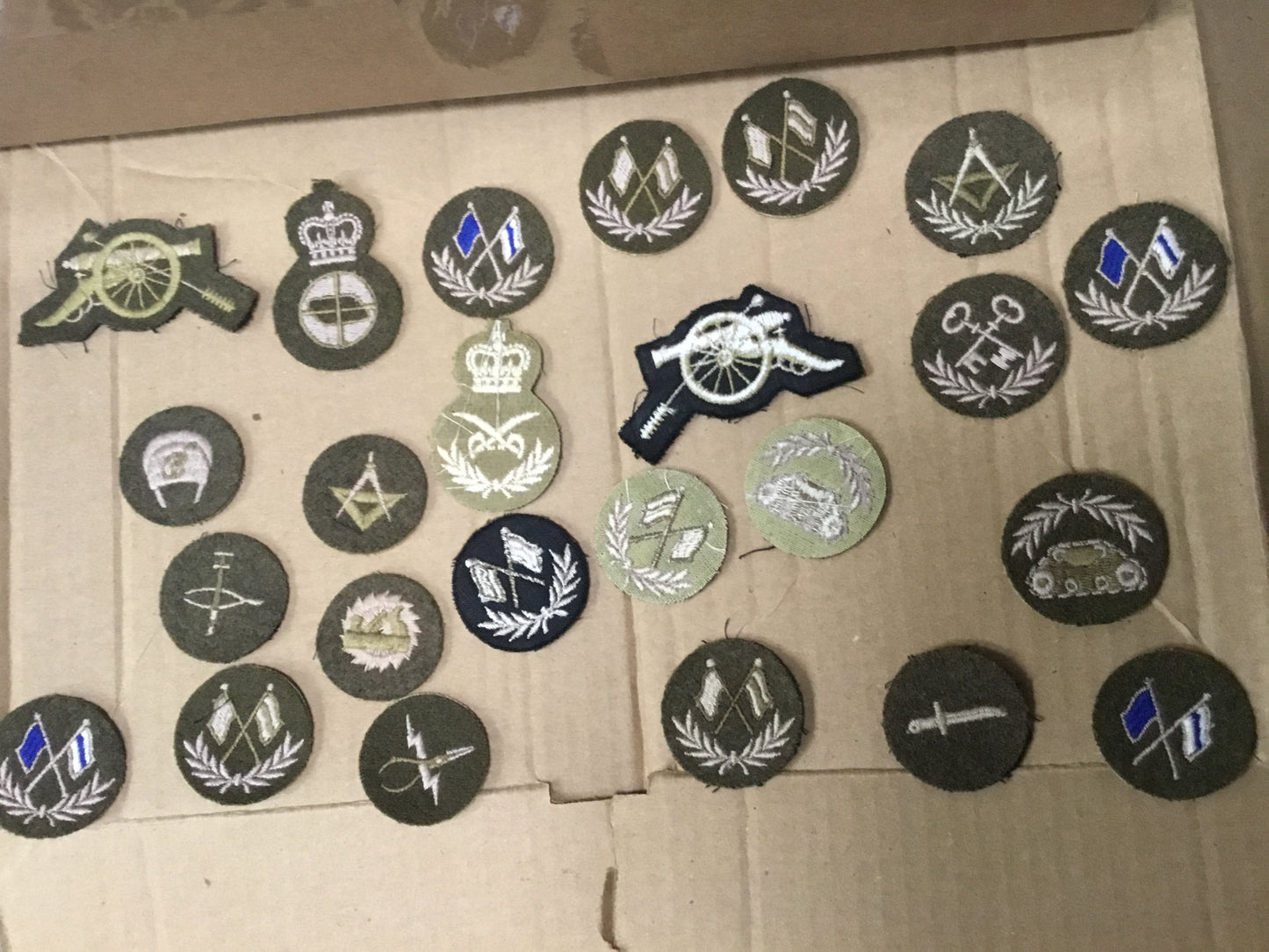 Lot of Early Canadian Army sleeve Trade Badges