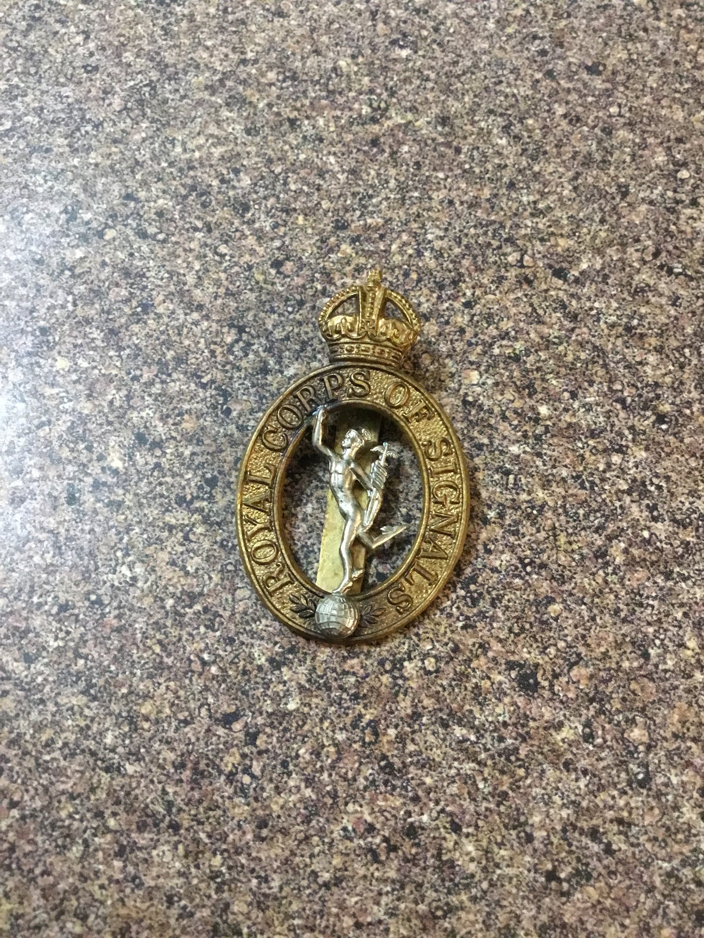 British Army Royal Corps of Signals Cap Badge
