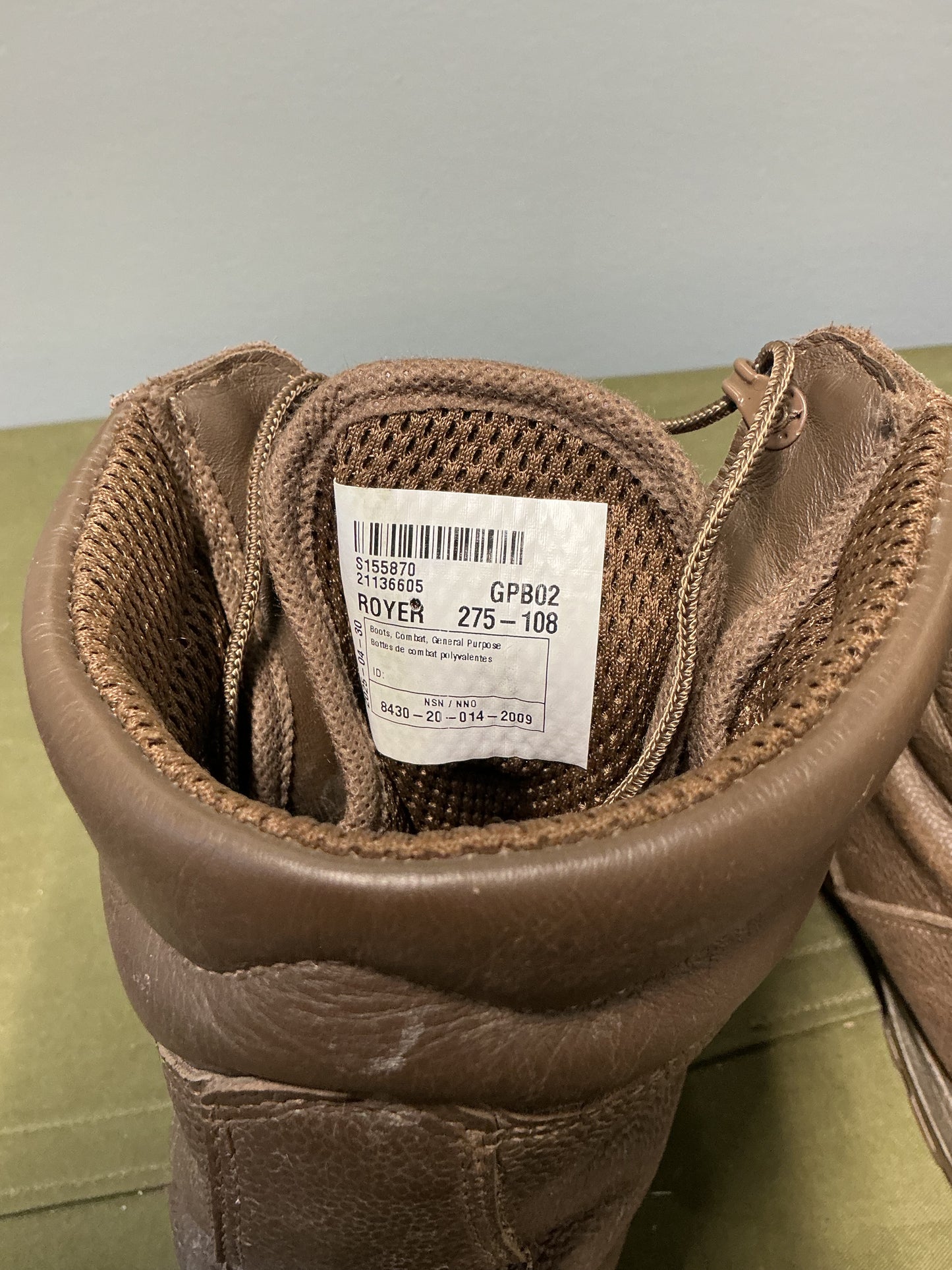 Canadian Military Royer Boots Size 10.5 or 275/108