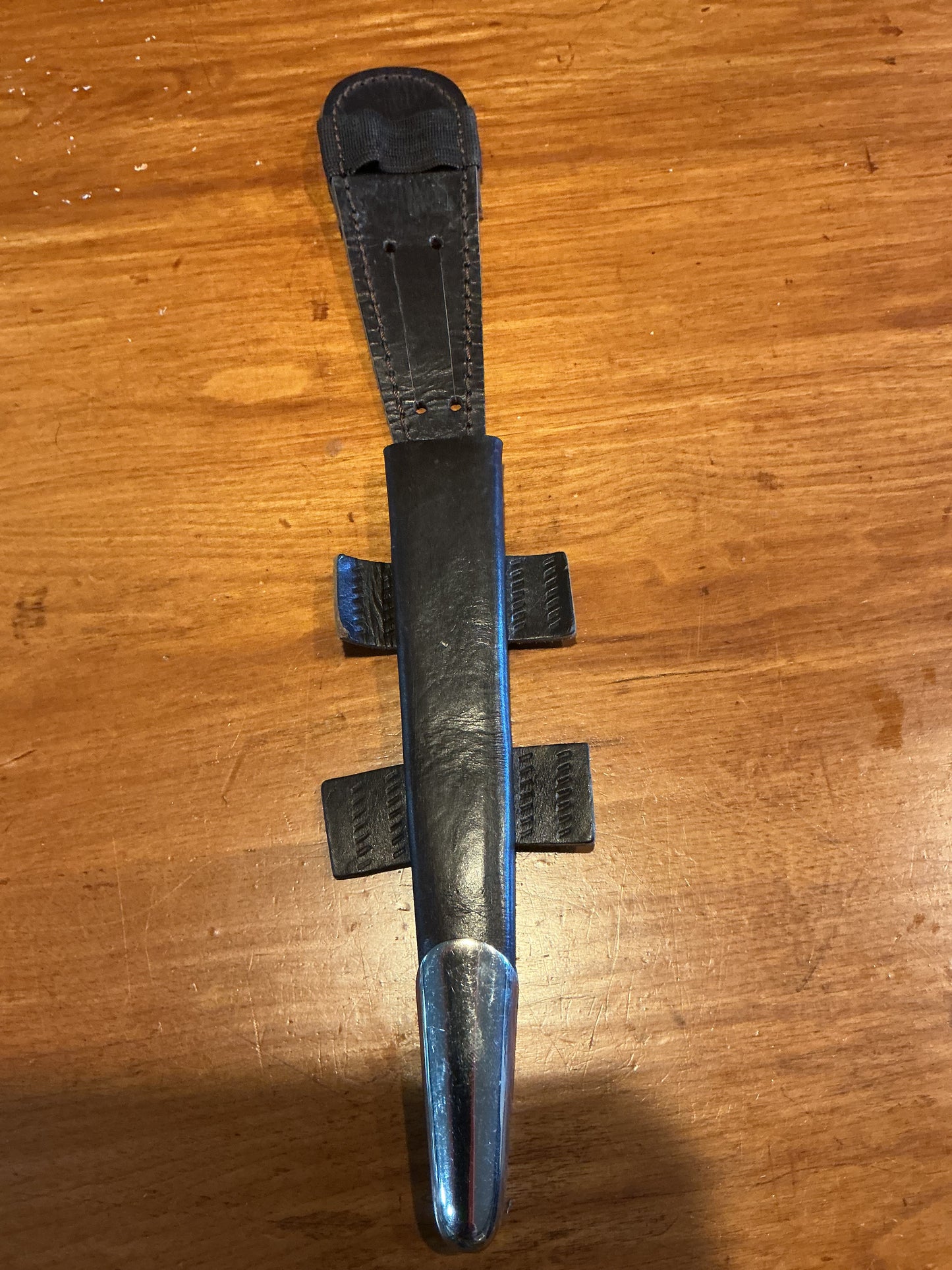 British Fairbairn Sykes Style leather sheath with tabs