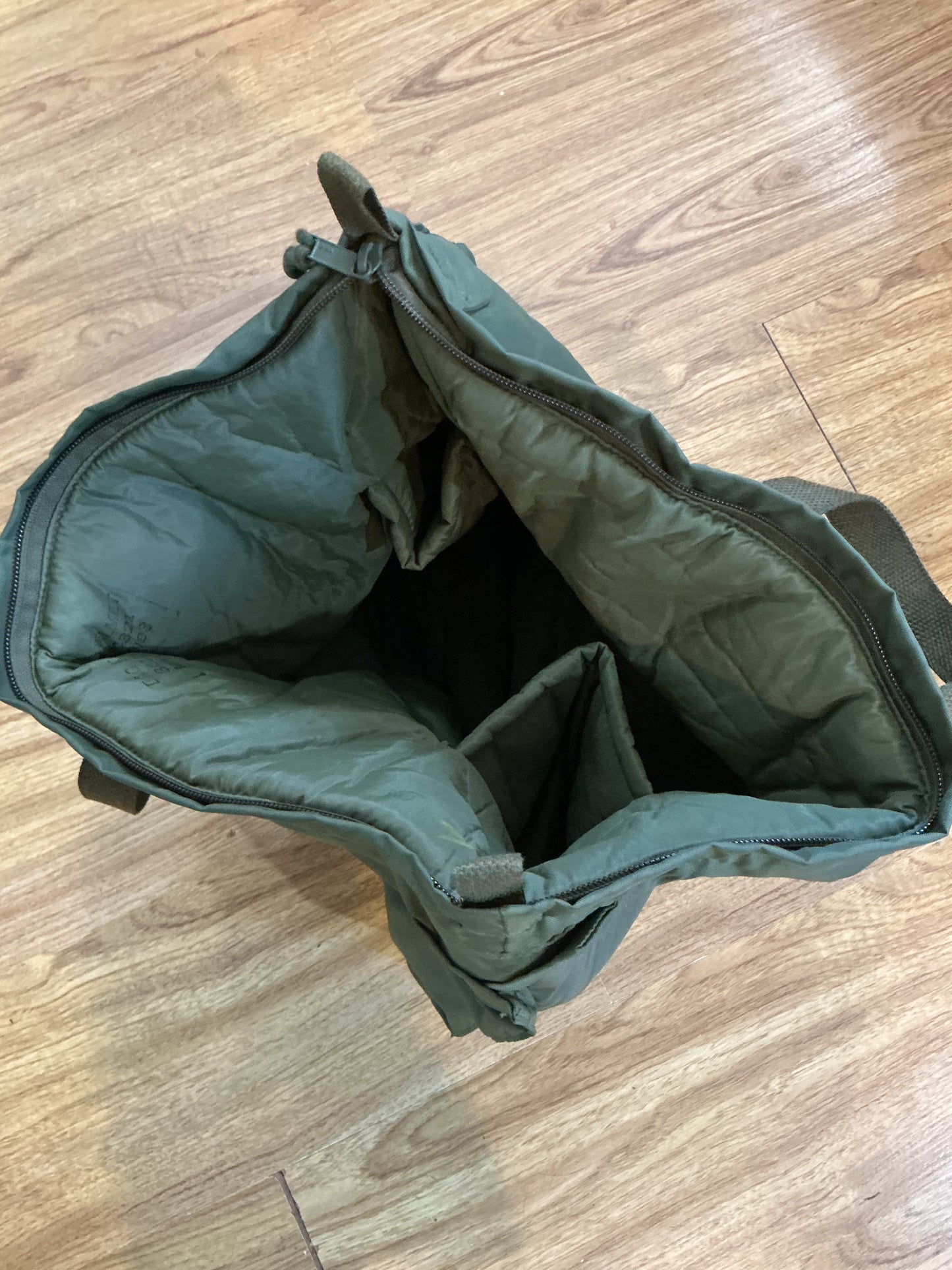 Military Flyer's Helmet Bag with Zipper