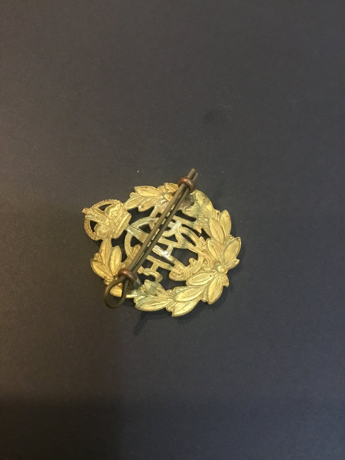 WW11 RCAF HAT BADGE