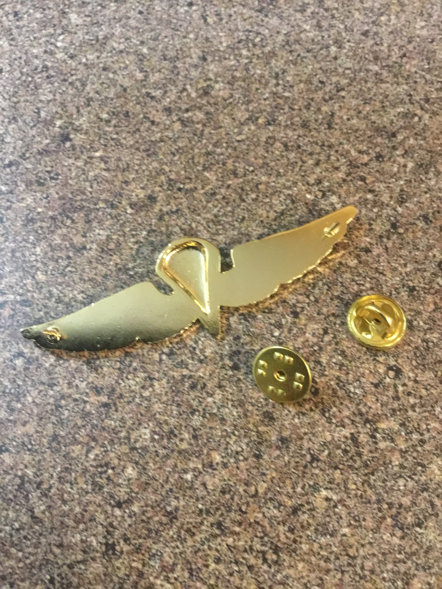 U.S. NAVY PARACHUTE PARACHUTIST LANDINGS WINGS BADGE