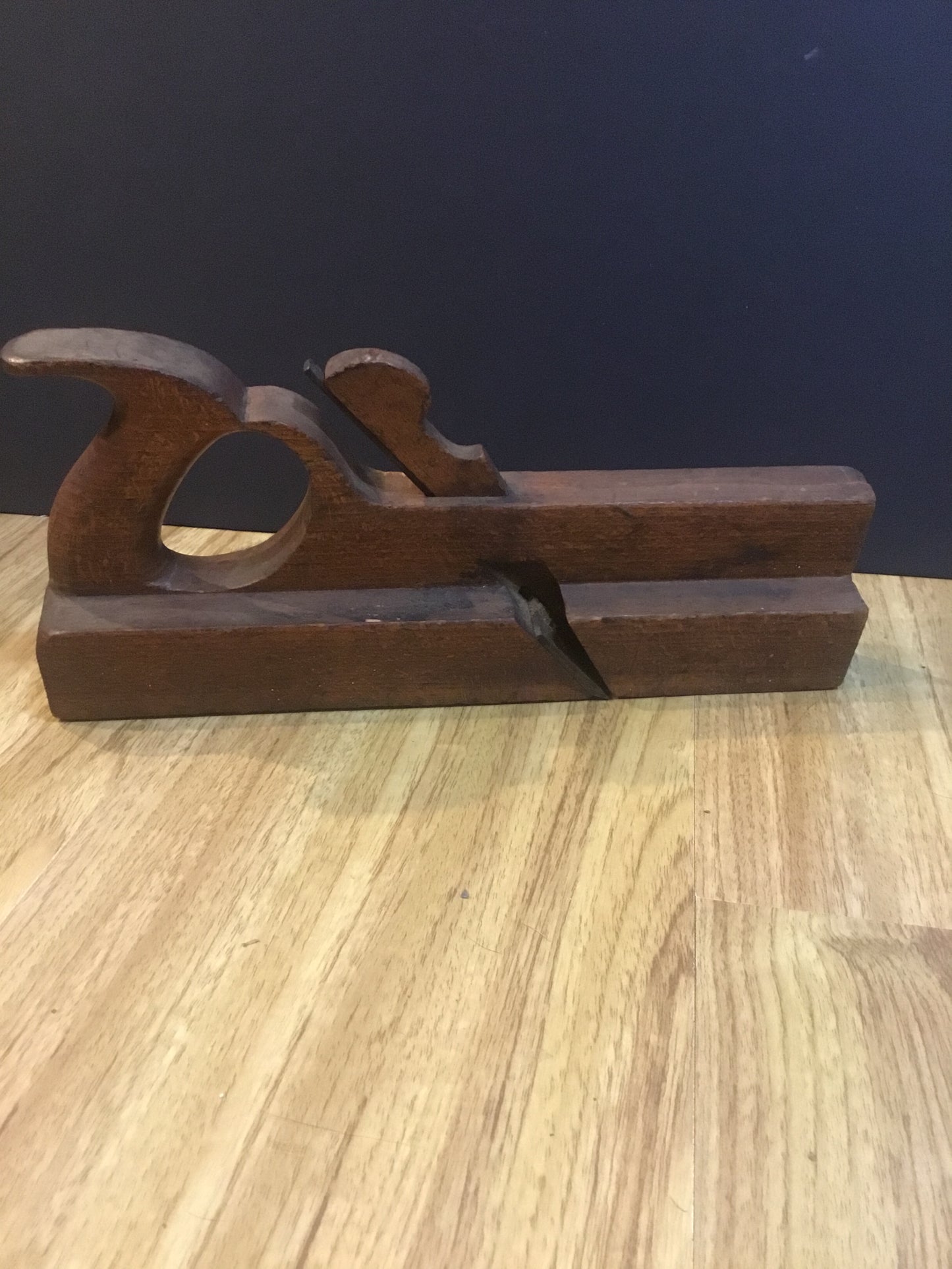 Antique ;7/8 Inch Handled Tongue Groove Molding Plane, is very good condition , has two planing blades