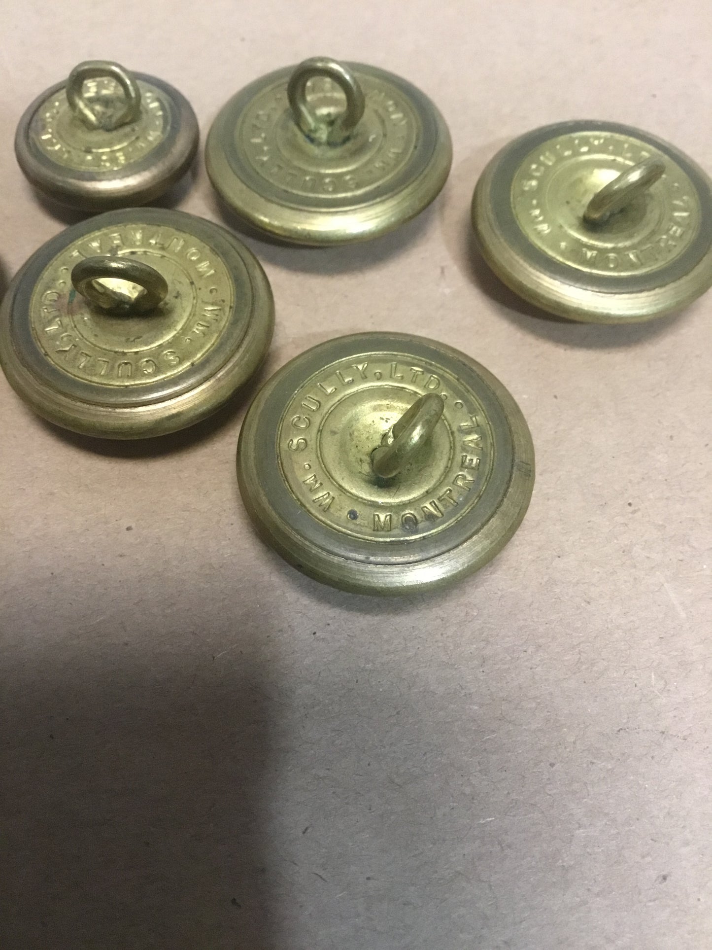 Lot of 7 Princess Louise, eighth hussars buttons