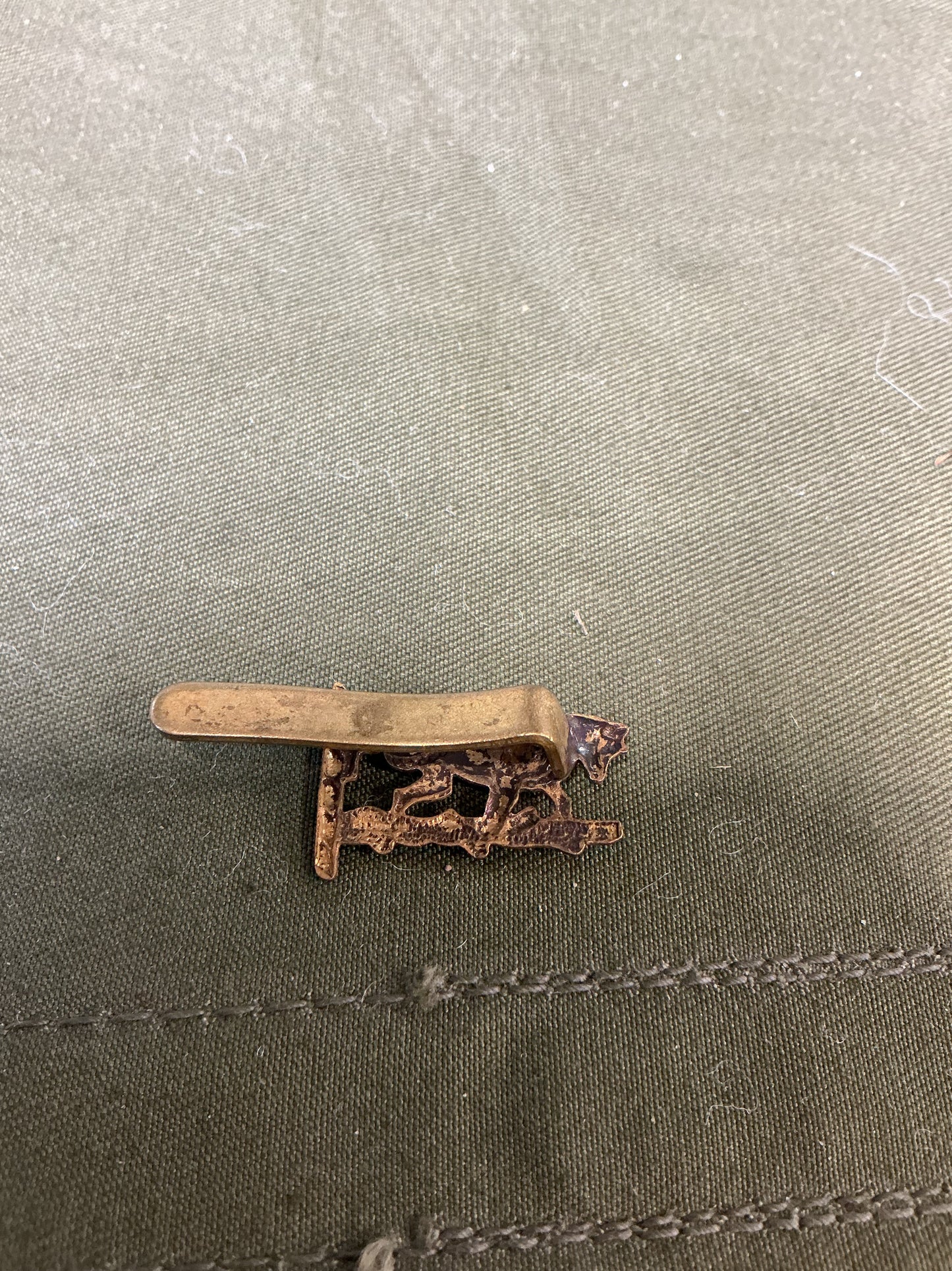 British Warwickshire Yeomanry Hat Badge with a slider fastening
