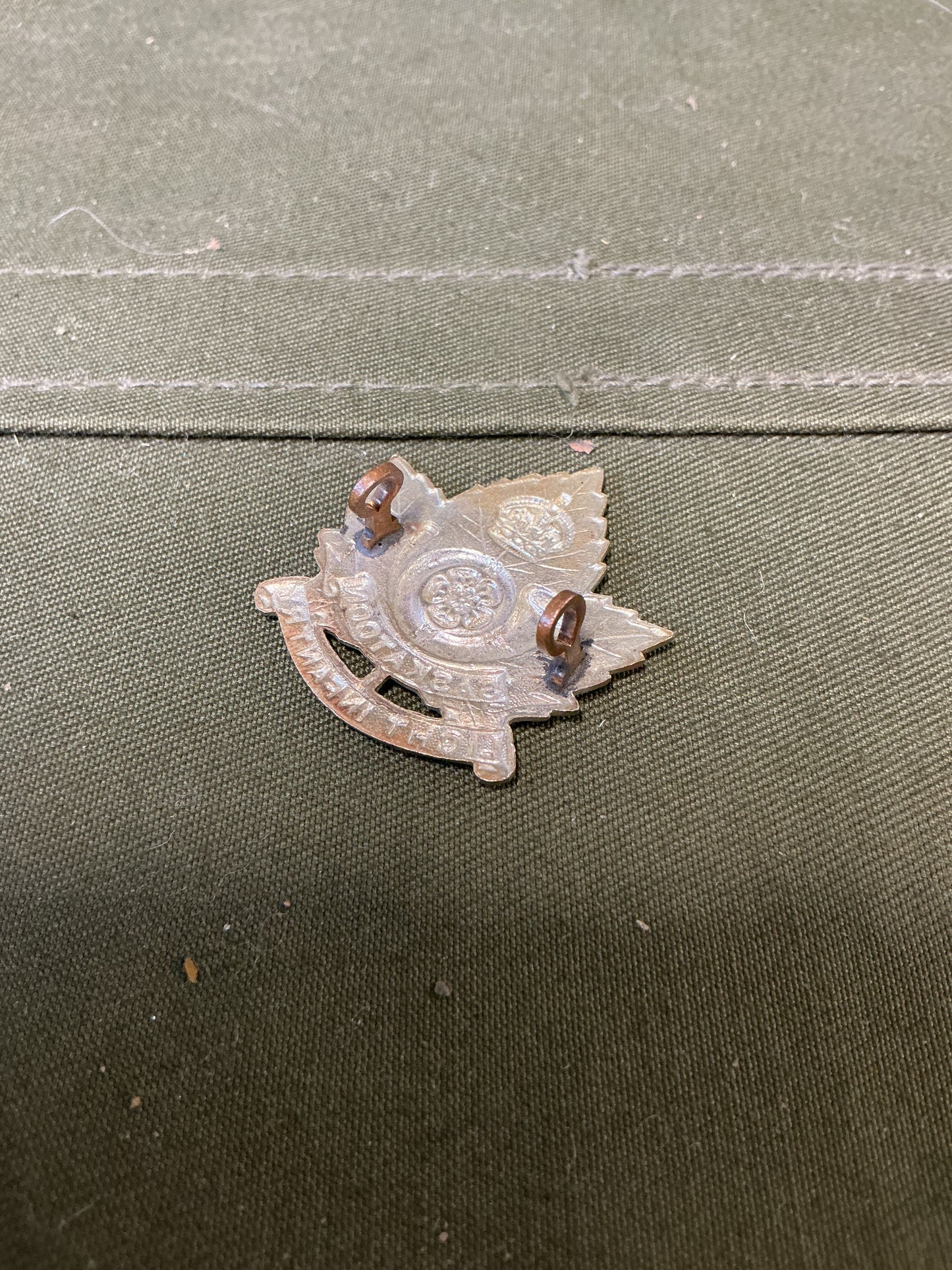 WW2 Canadian SLI Saskatoon light Infantry Hat Badge