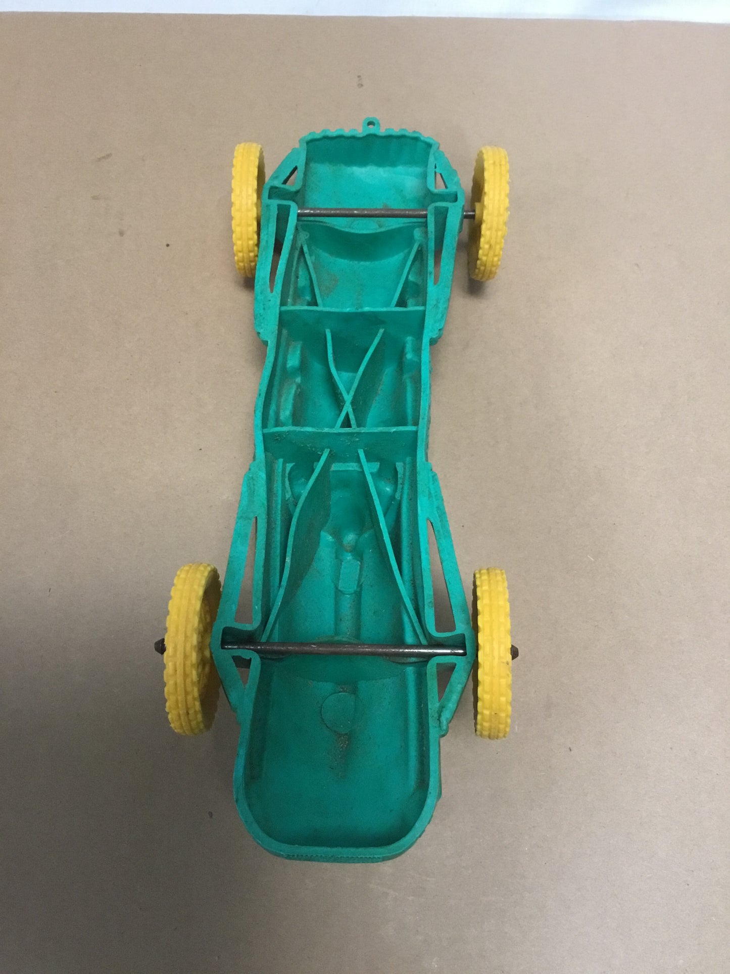 1950’s Vintage Auburn Rubber Green 10 inch Indy Race Car Toy