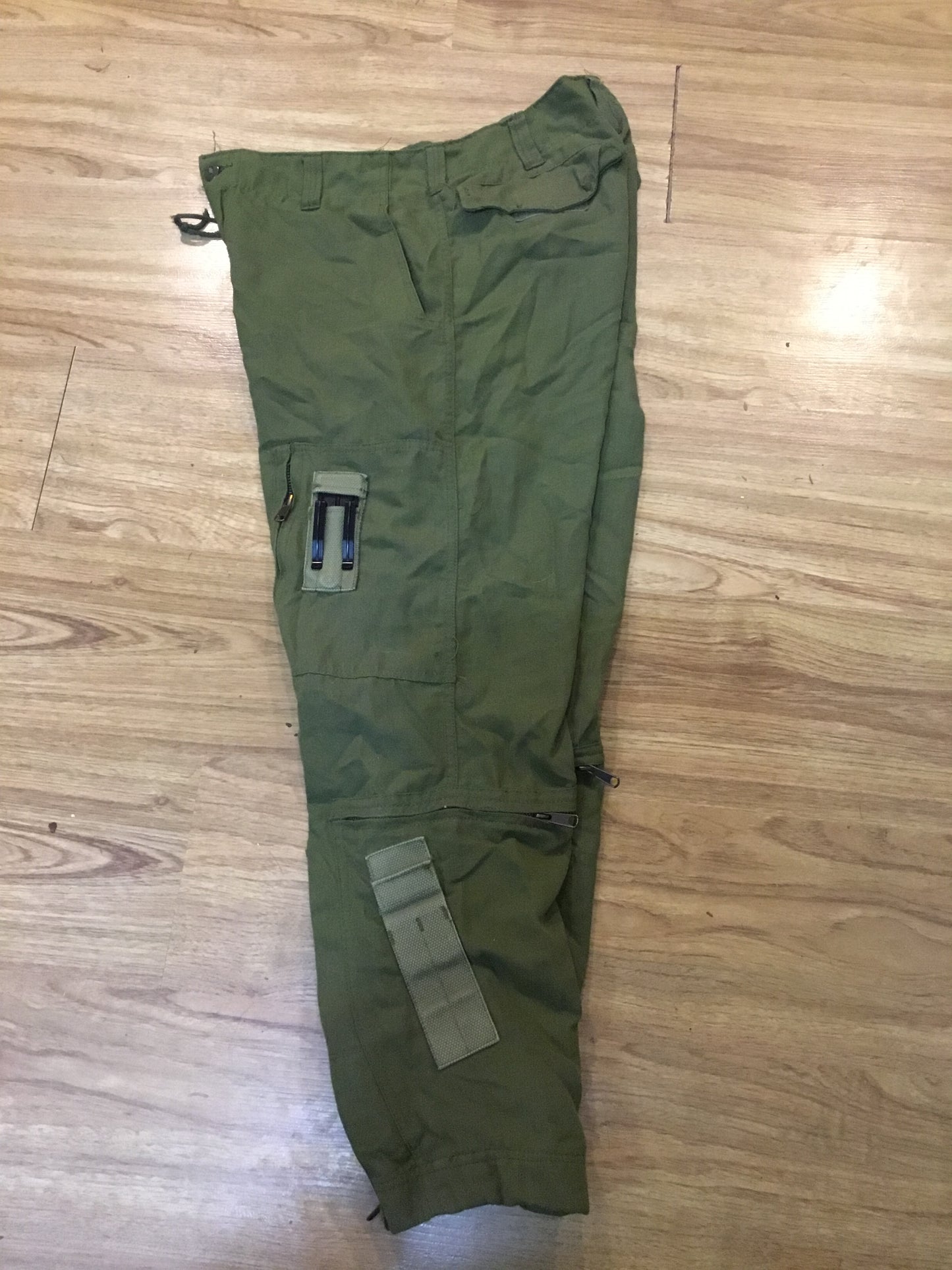 Canadian forces Helicopter Crew Pants, Military Size is 70/36