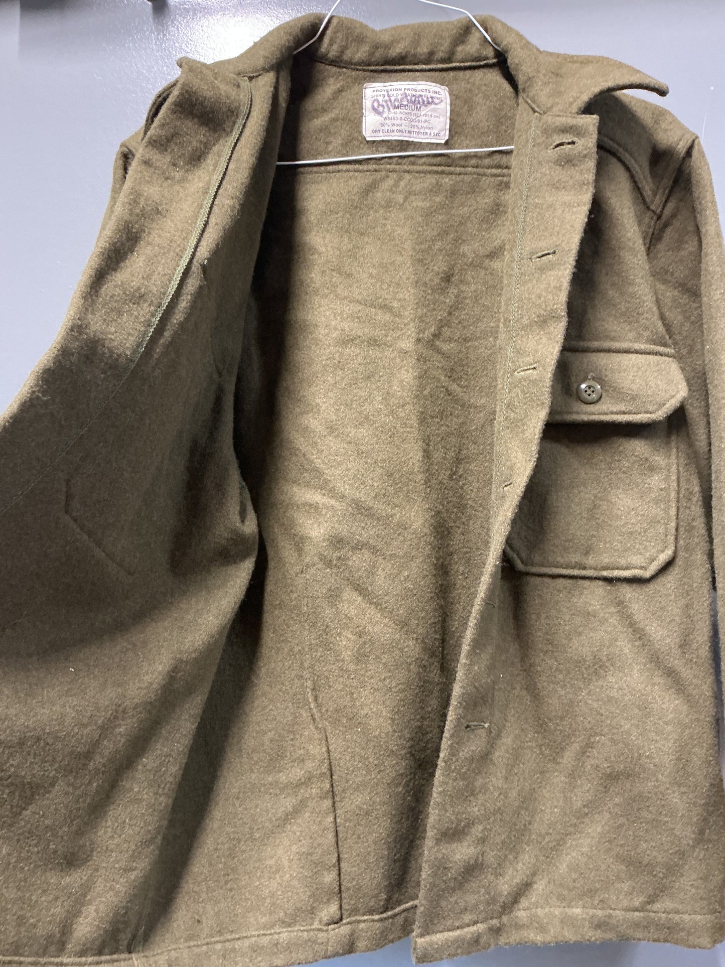 Canadian Forces Cold Weather Shirt 80% Wool Medium