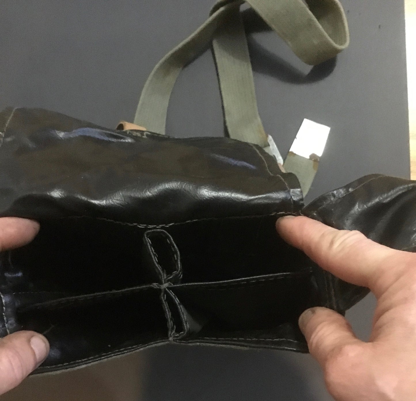 YUGOSLAVIAN 4-POCKET MAG POUCH With Shoulder Strap