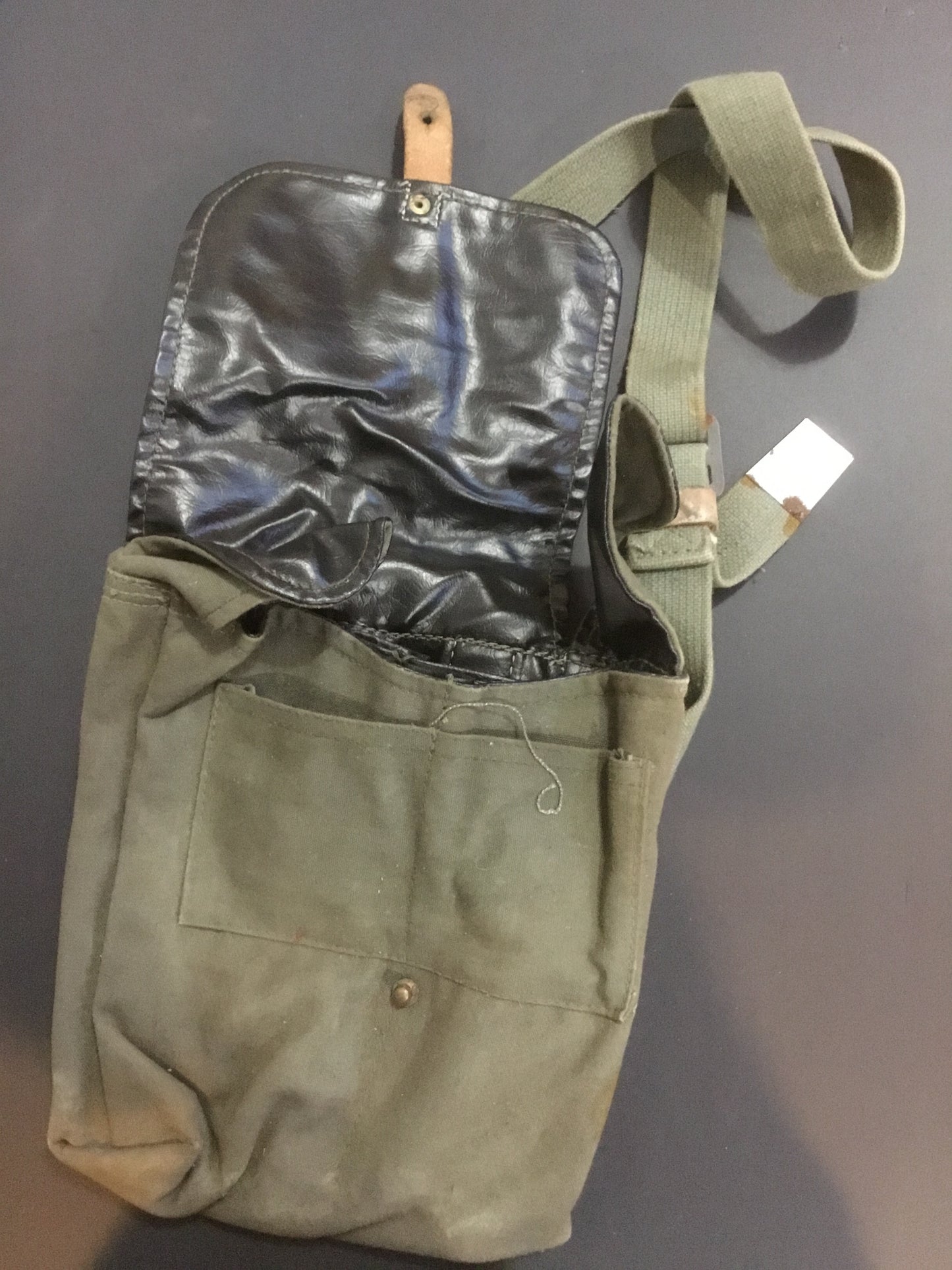 YUGOSLAVIAN 4-POCKET MAG POUCH With Shoulder Strap
