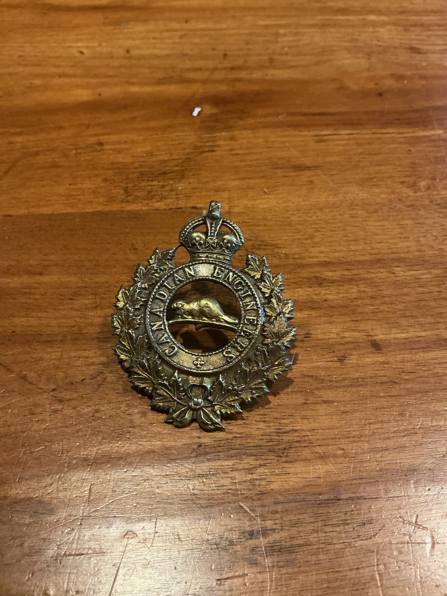 WW1 Canadian Engineers cap badge King’s Crown
