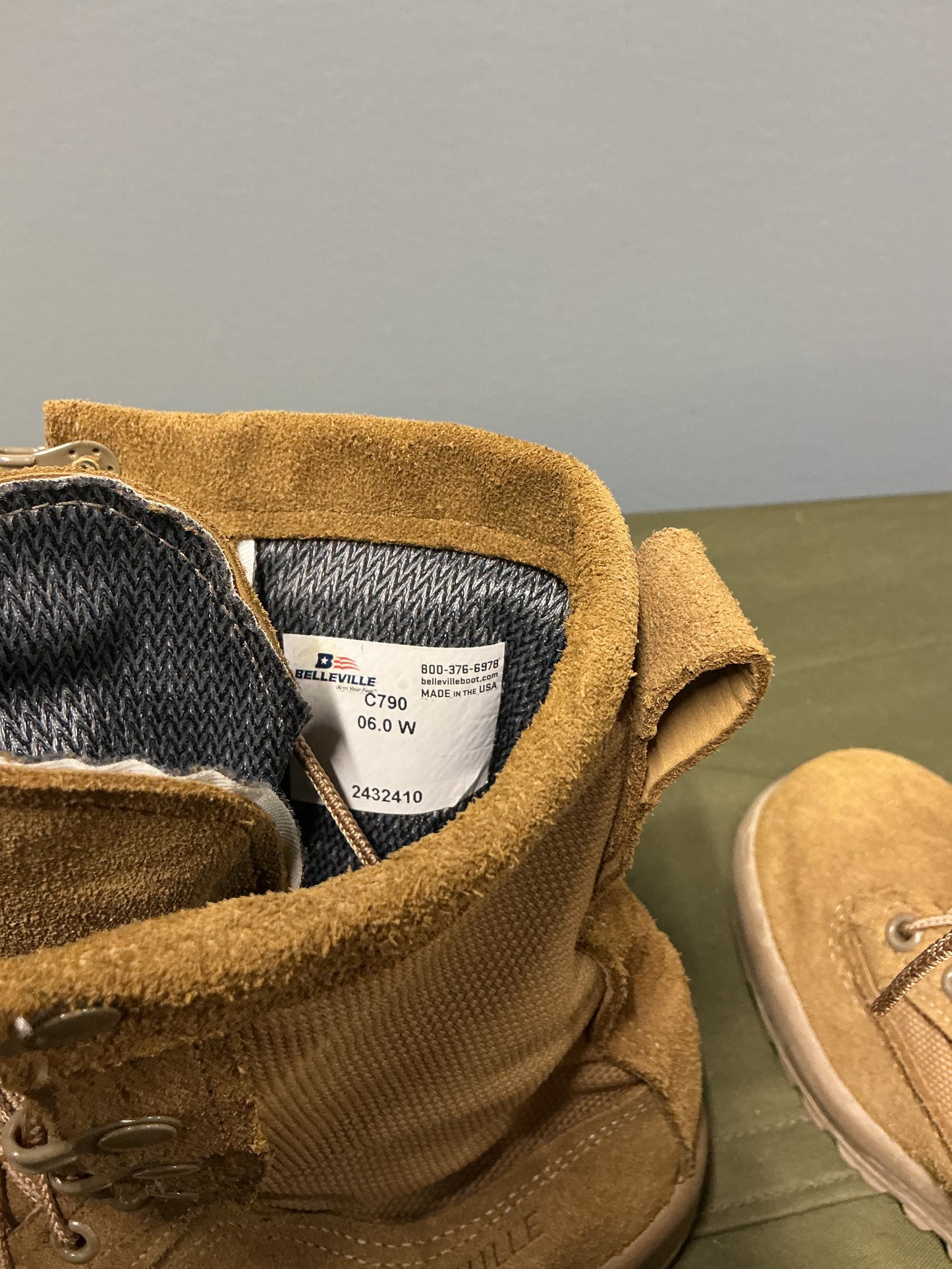 Belleville Boots Size 6 W Gore-Tex Lined