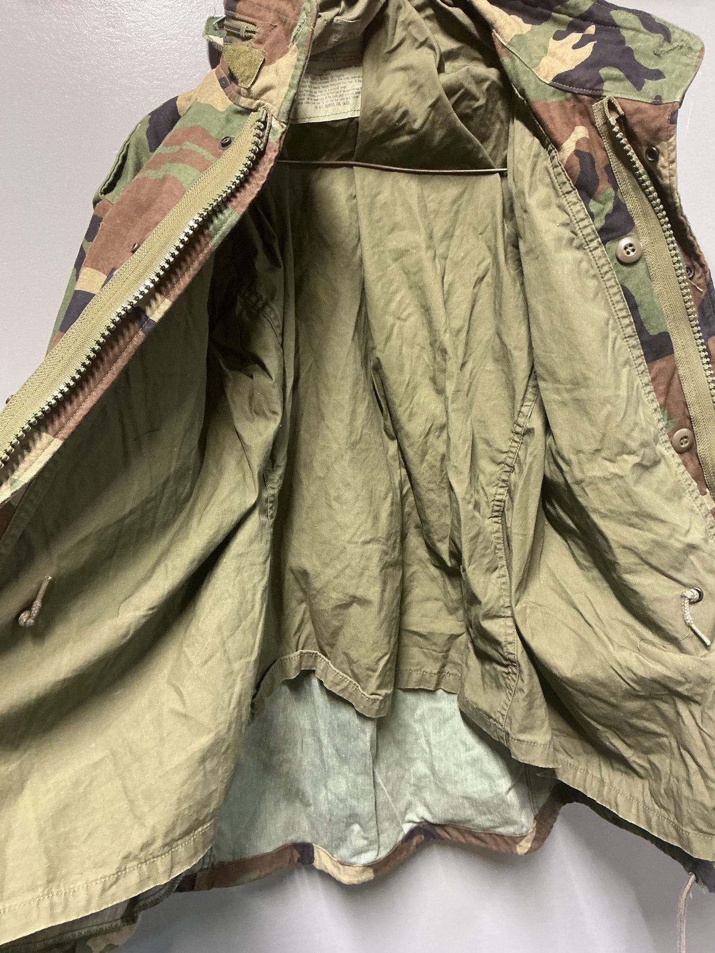 U.S. Military WOODLAND Pattern M65 Field Jacket Small