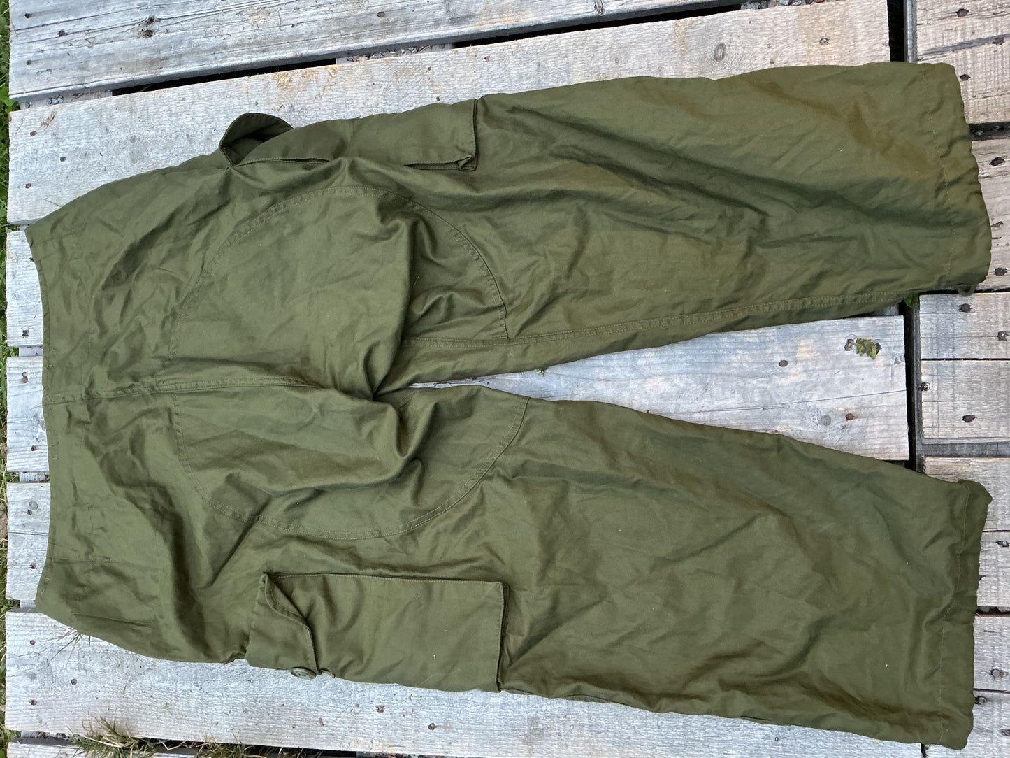 Vintage Canadian Forces Wind Pants Medium Short