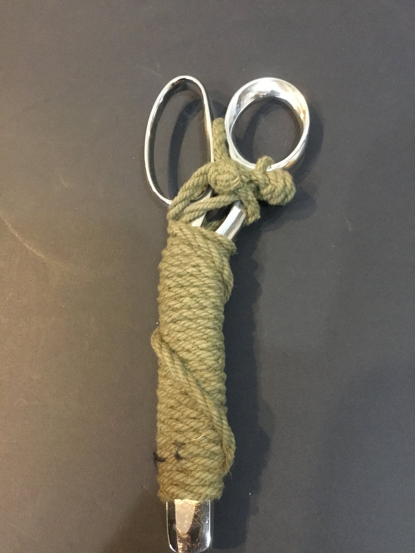 Canadian Military Medical Scissors with Lanyard
