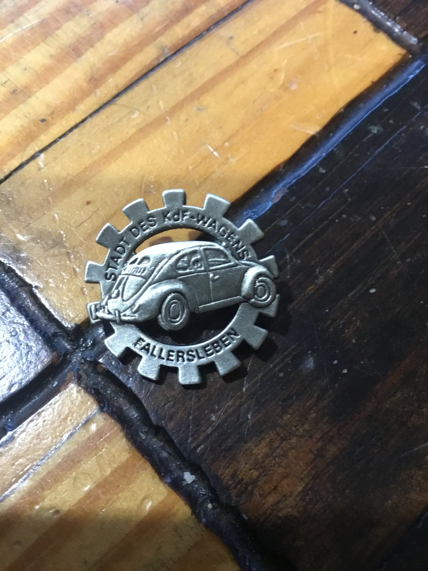VW Volkswagen Stadt des KdF-Wagens Fallersleben 1938 Ceremonial Pin