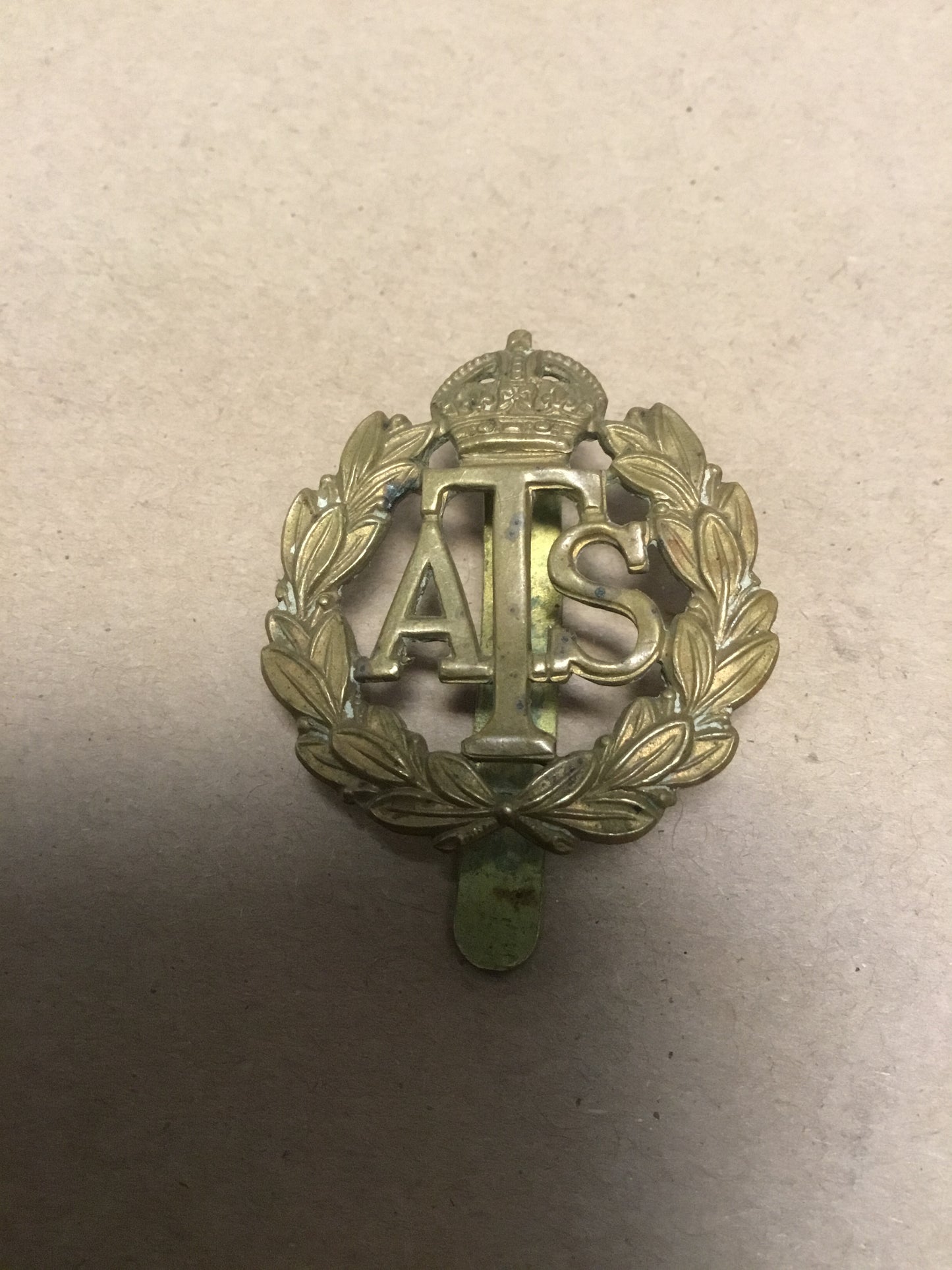 WW2 British Auxiliary Territorial Service (ATS) Slider Cap Badge
